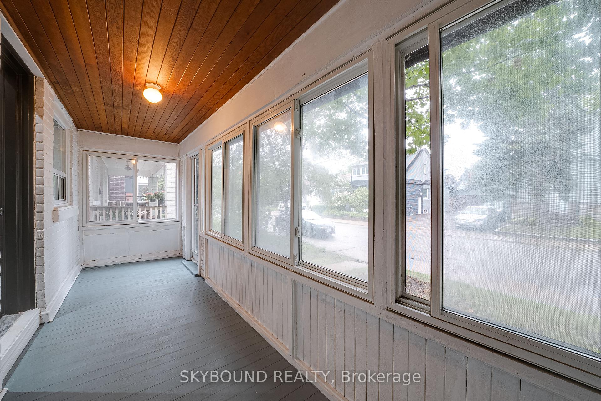 Photo 6 of 43 Craydon Avenue, North York, Mount Dennis — HOMEH