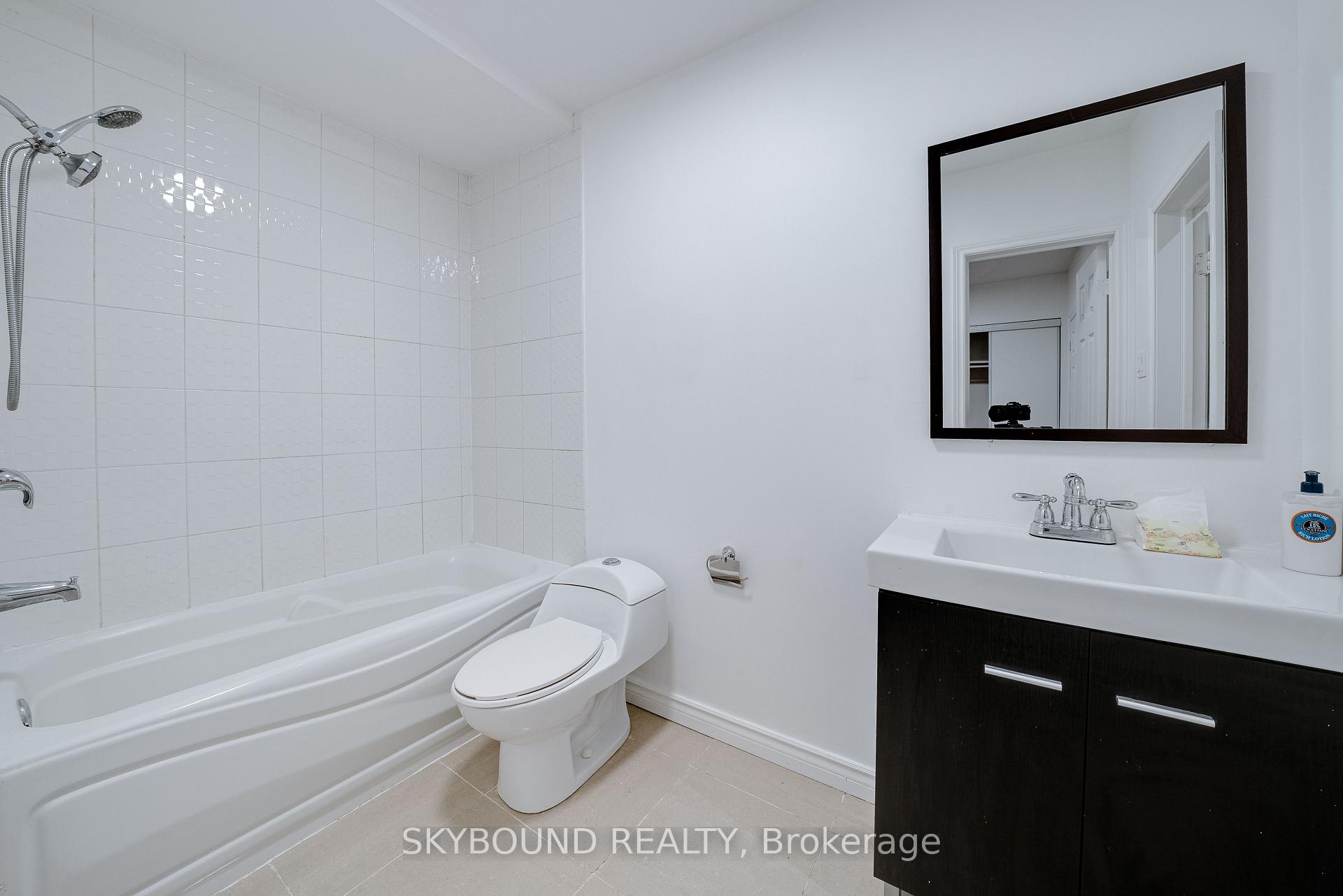 Photo 16 of 43 Craydon Avenue, North York, Mount Dennis — HOMEH