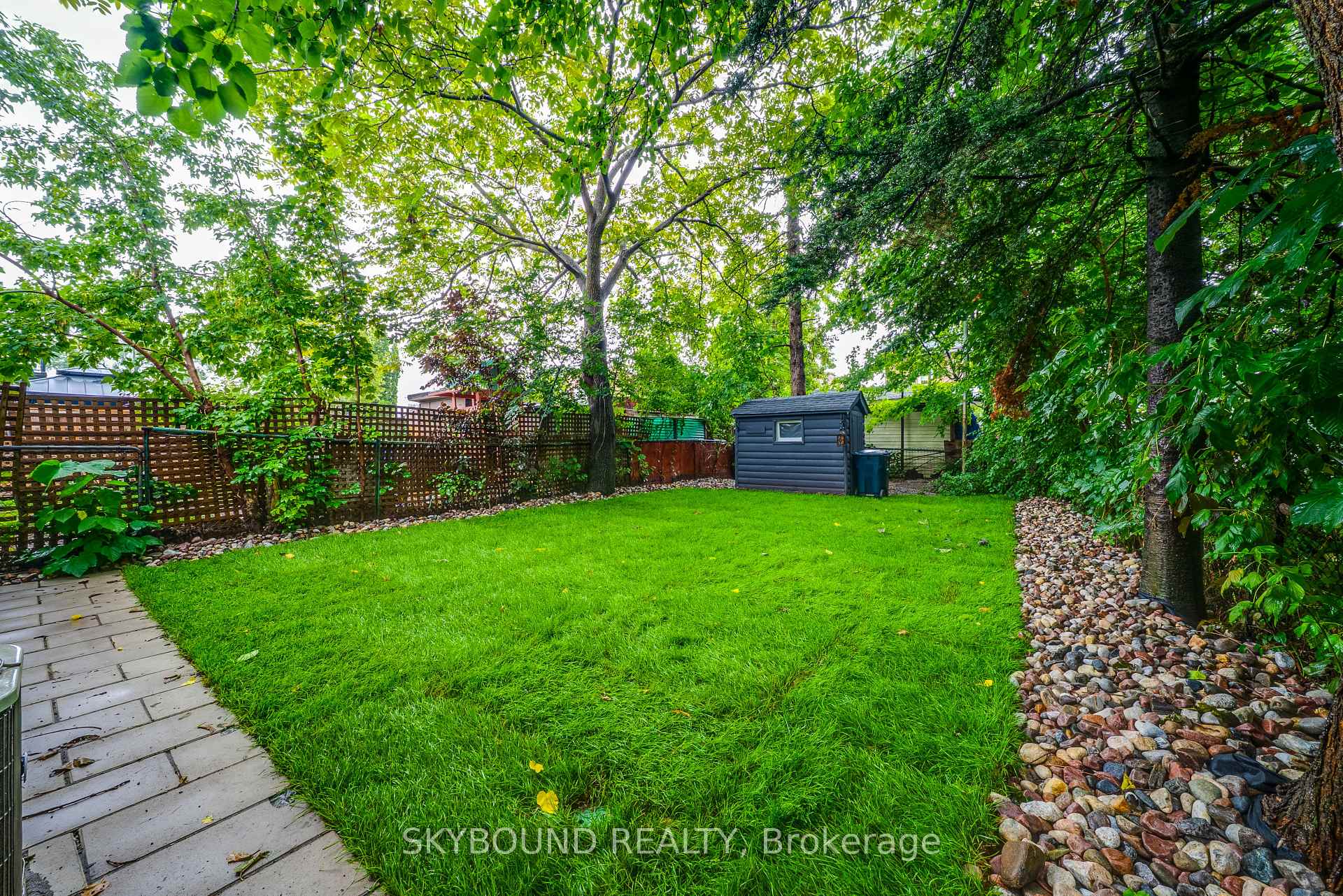 Photo 27 of 43 Craydon Avenue, North York, Mount Dennis — HOMEH