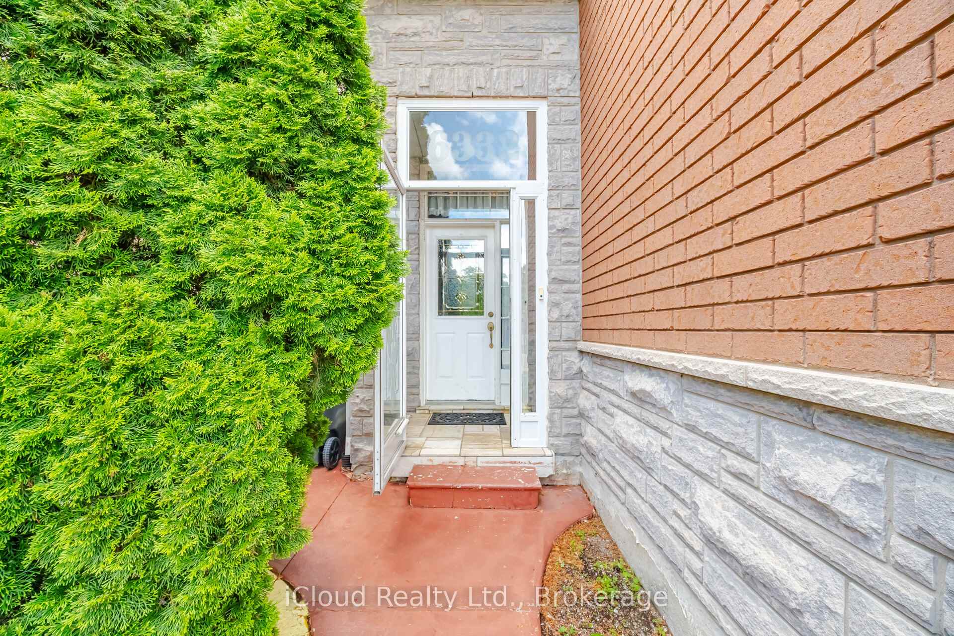 Photo 5 of 6332 Glen Meadows Road, Mississauga, Lisgar — HOMEH