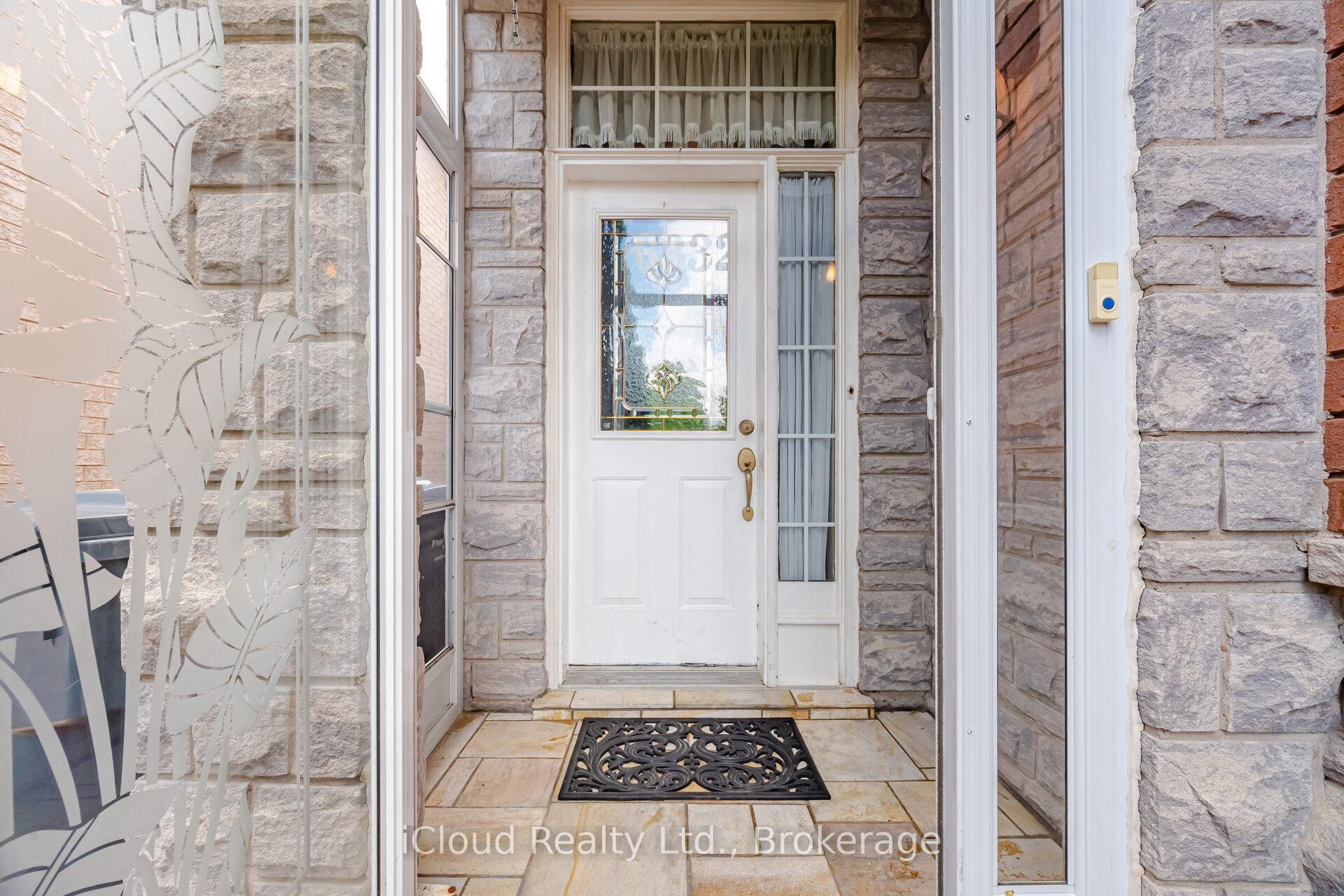 Photo 6 of 6332 Glen Meadows Road, Mississauga, Lisgar — HOMEH