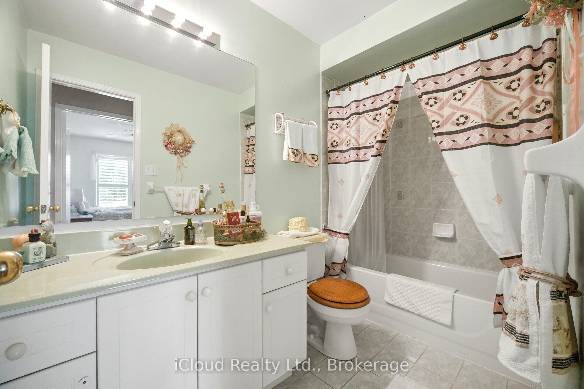 Photo 32 of 6332 Glen Meadows Road, Mississauga, Lisgar — HOMEH