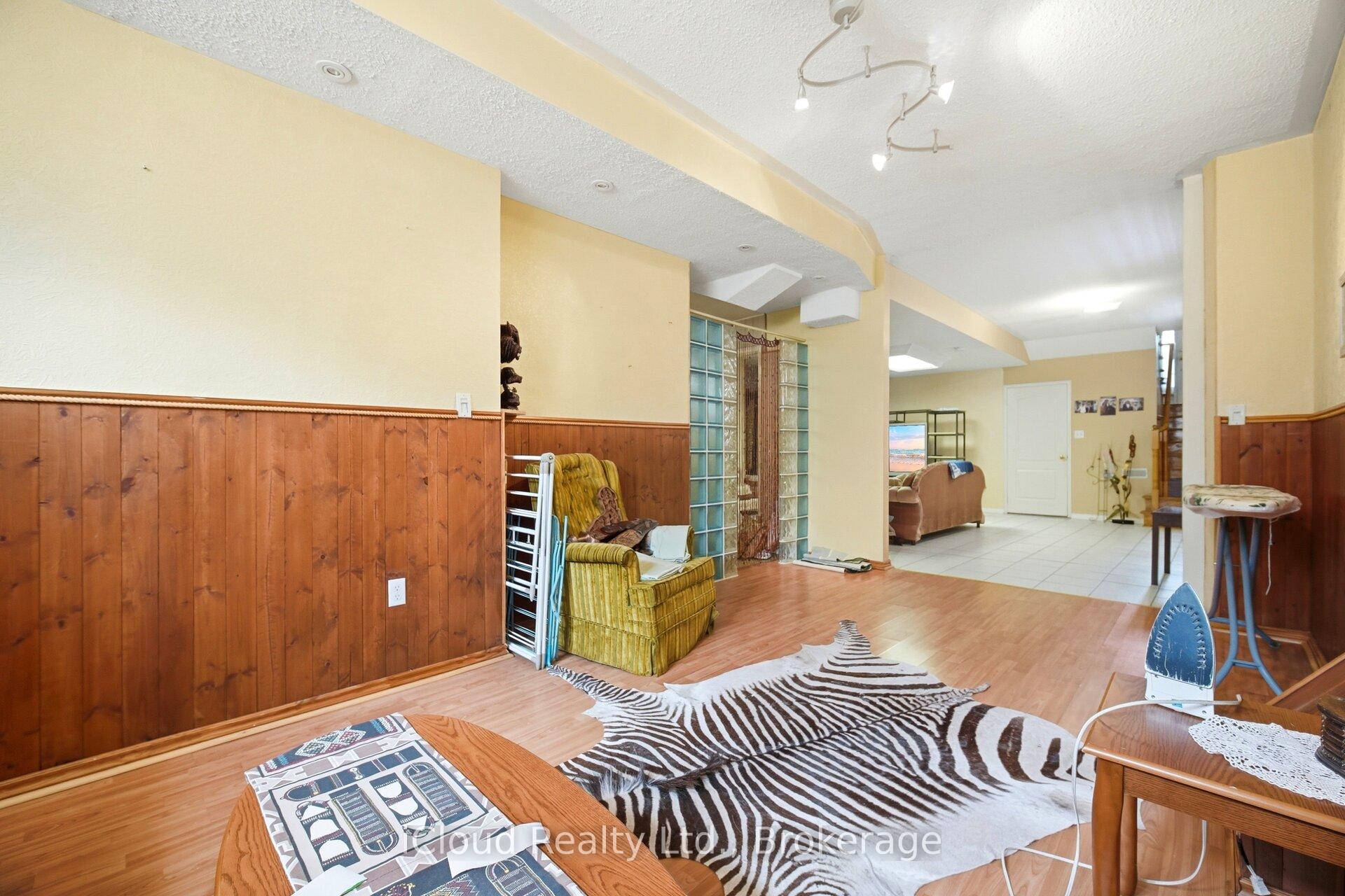 Photo 37 of 6332 Glen Meadows Road, Mississauga, Lisgar — HOMEH