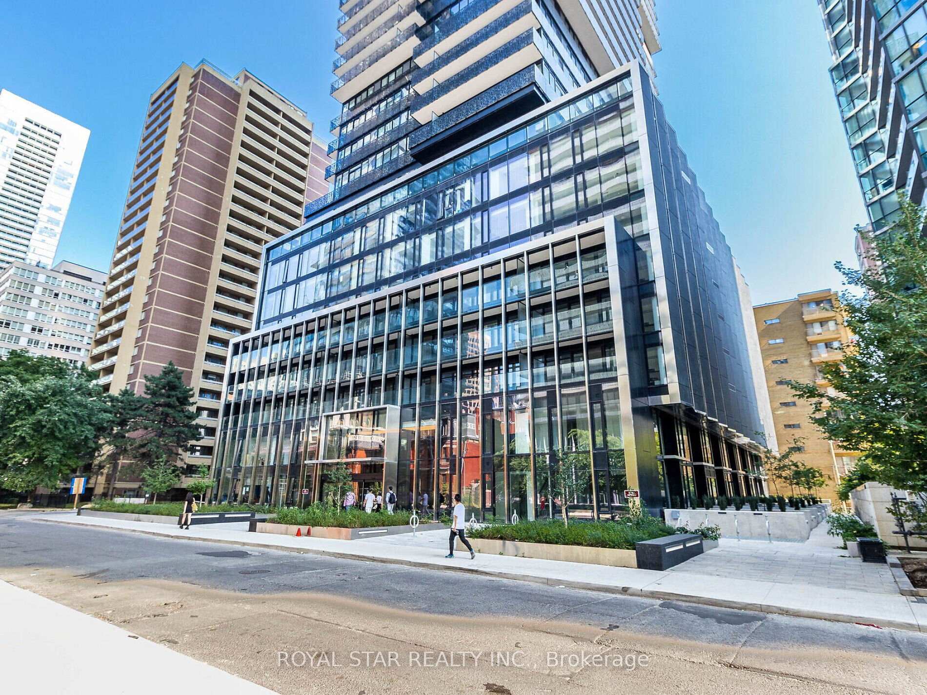 Photo 4 of Unit 2706, 55 Charles Street E, Toronto, Church-Yonge Corridor — HOMEH