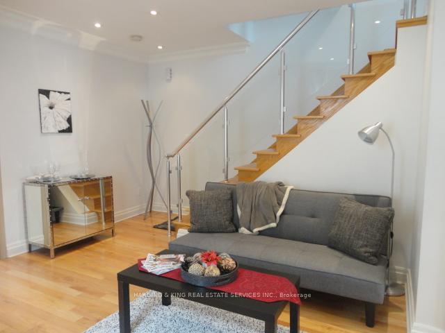 Photo 3 of Unit Suite 2, 33 Connaught Avenue, Toronto, Greenwood-Coxwell — HOMEH