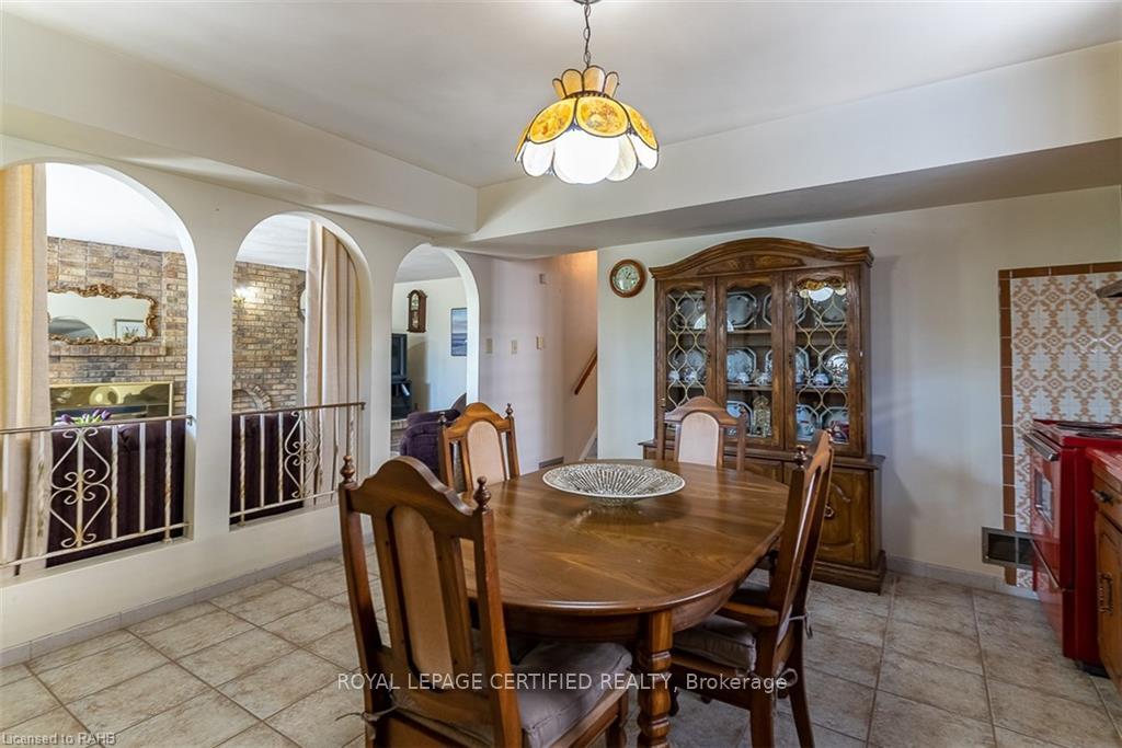 Photo 4 of Unit Lower, 216 Margaret Avenue, Hamilton, Stoney Creek — HOMEH