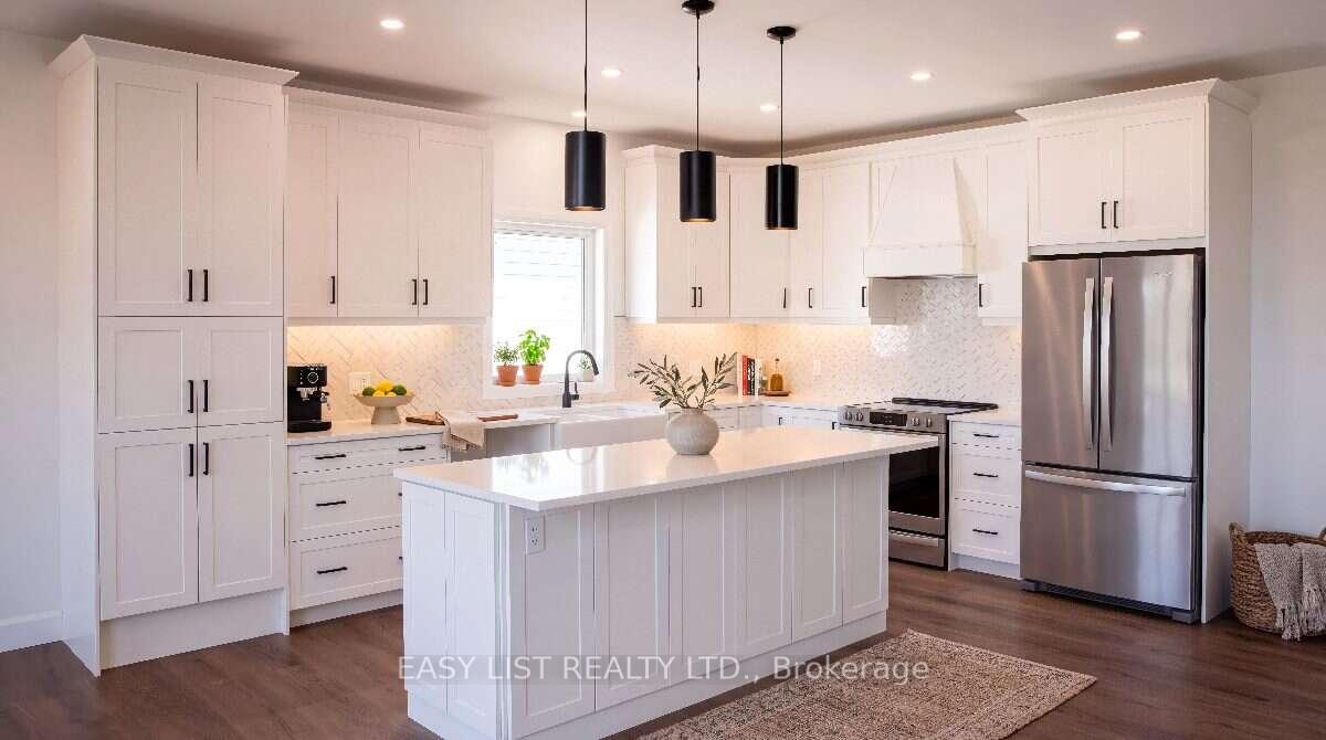 Photo 2 of 181 Jean Drive, Gananoque, Gananoque — HOMEH