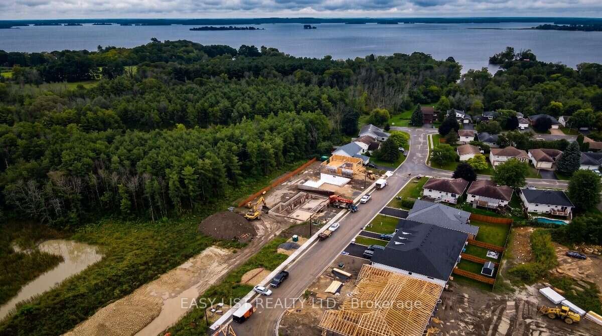 Photo 15 of 181 Jean Drive, Gananoque, Gananoque — HOMEH