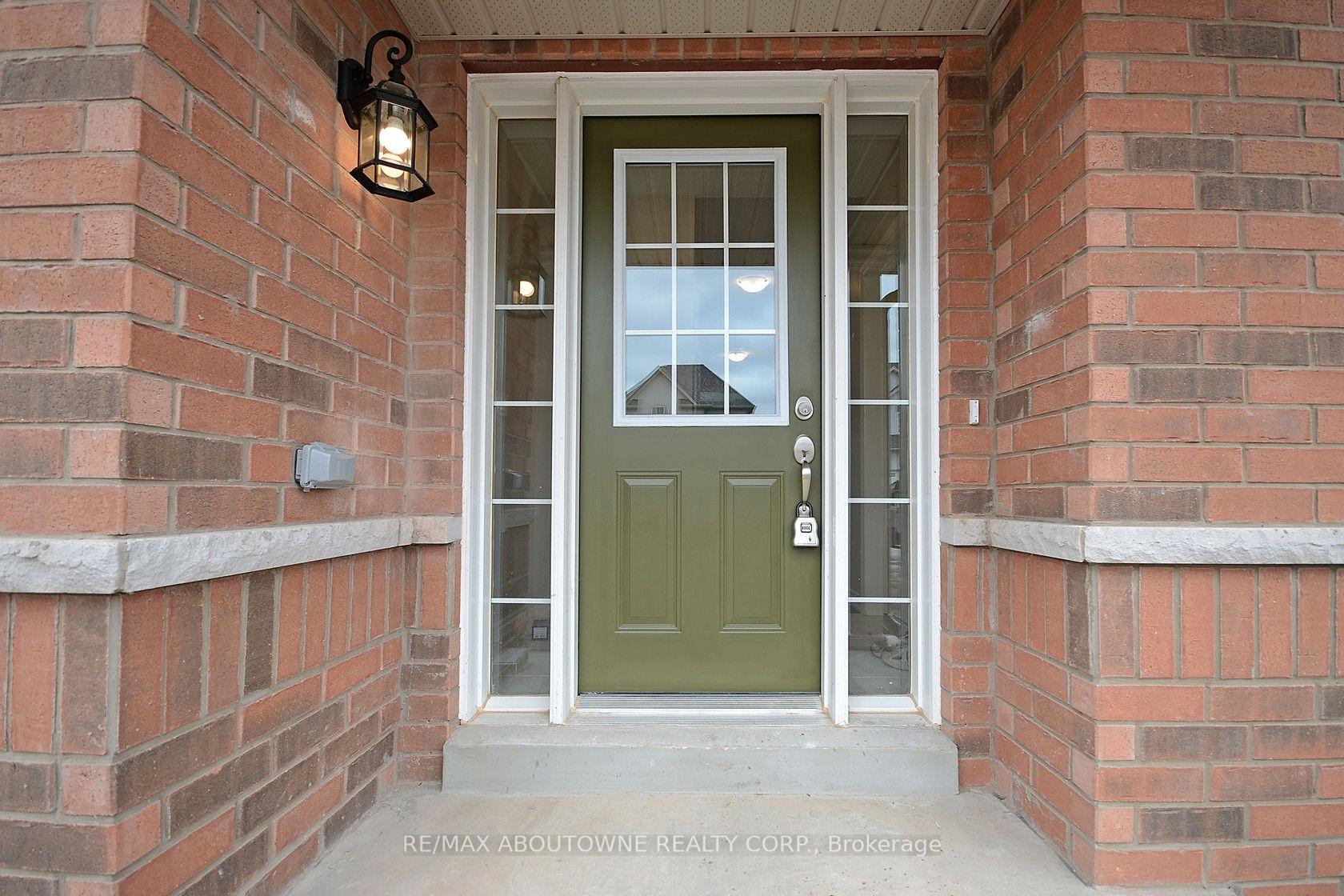 Photo 2 of 22 Ryan Street, Centre Wellington, Fergus — HOMEH