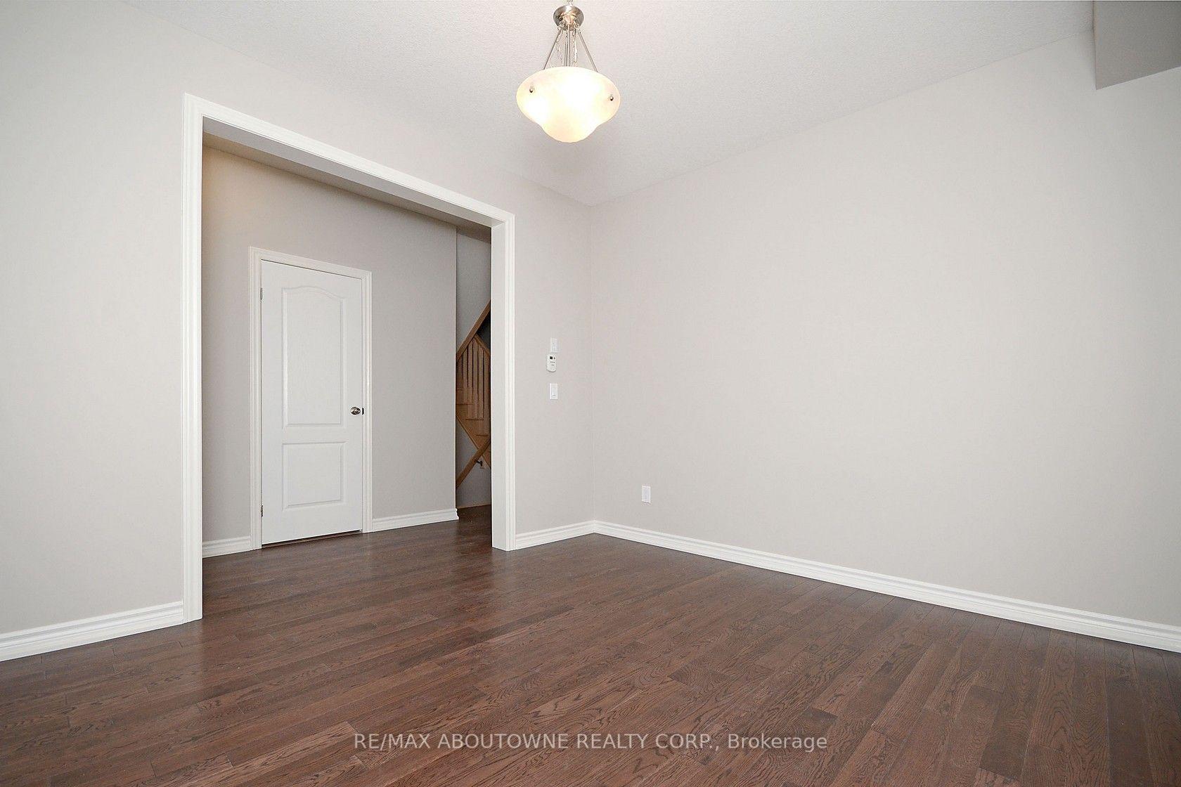 Photo 9 of 22 Ryan Street, Centre Wellington, Fergus — HOMEH
