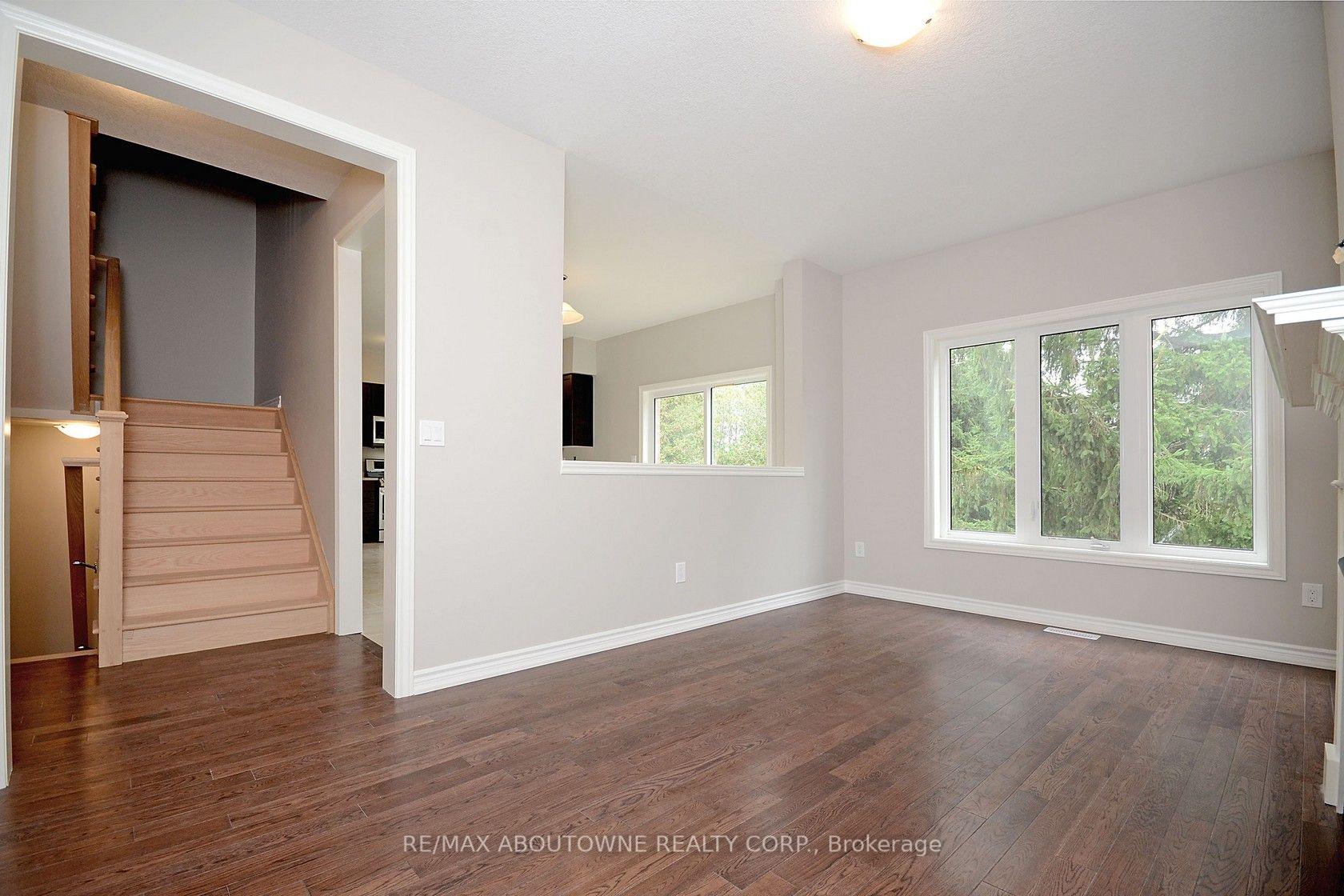 Photo 11 of 22 Ryan Street, Centre Wellington, Fergus — HOMEH