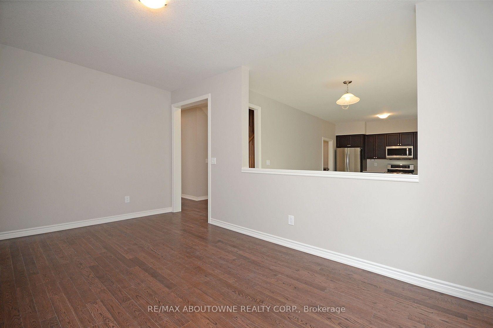 Photo 12 of 22 Ryan Street, Centre Wellington, Fergus — HOMEH
