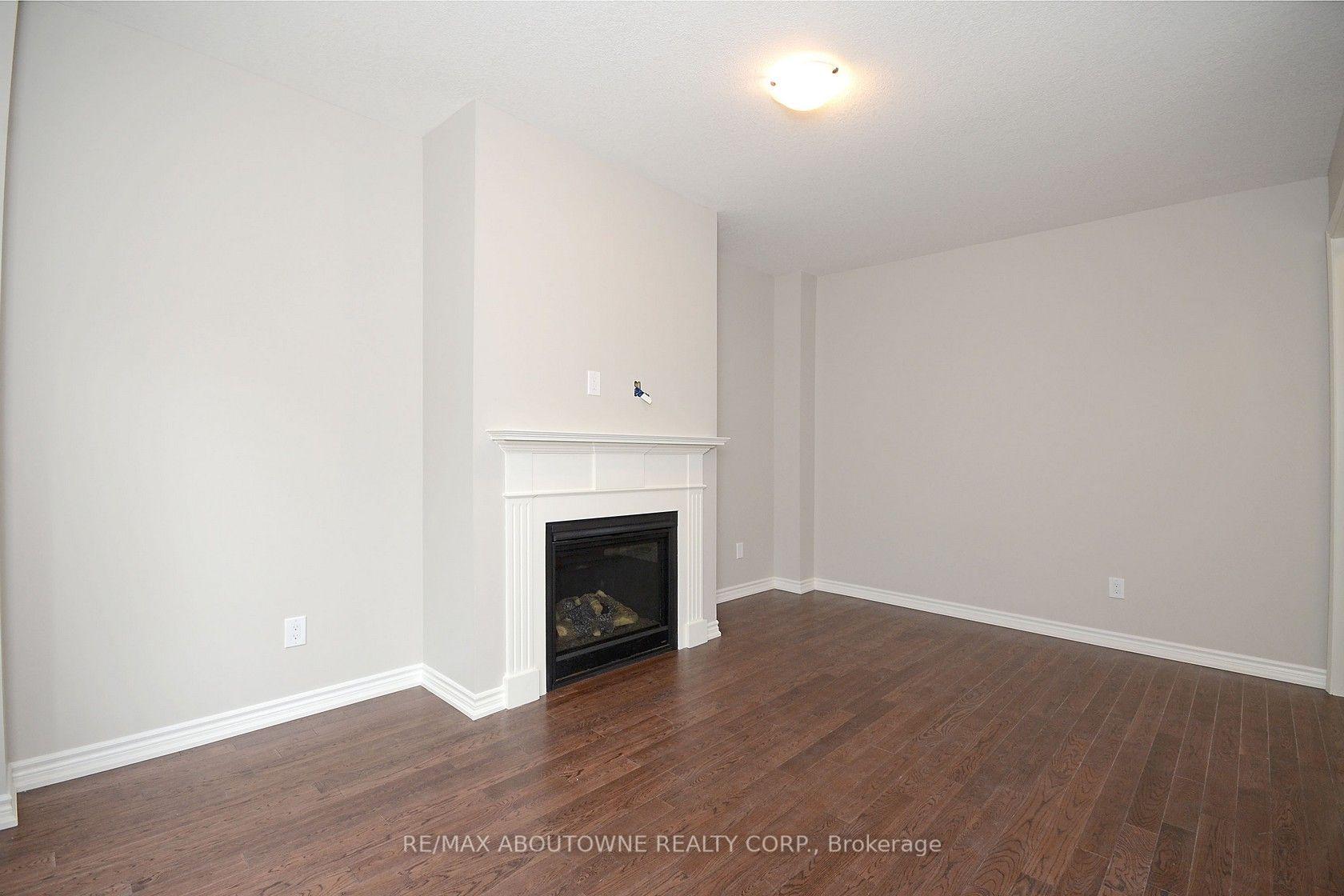 Photo 13 of 22 Ryan Street, Centre Wellington, Fergus — HOMEH