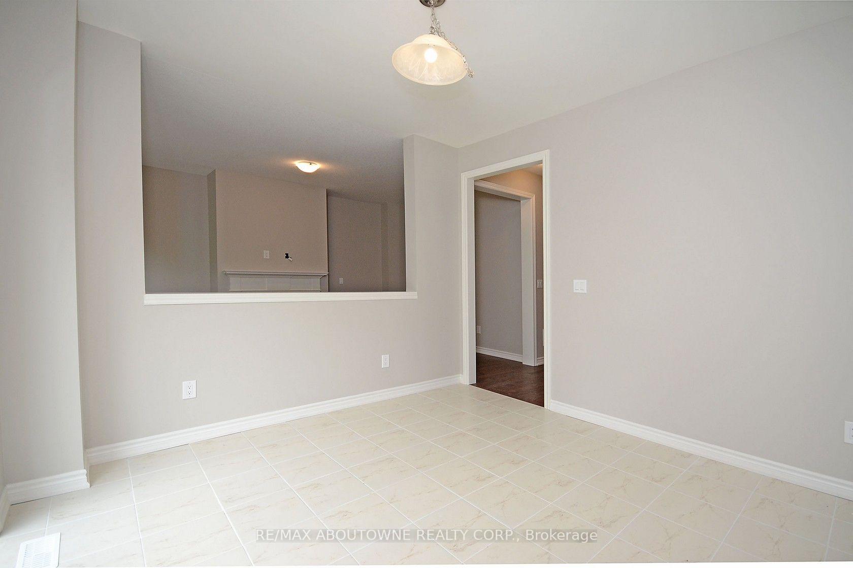 Photo 17 of 22 Ryan Street, Centre Wellington, Fergus — HOMEH
