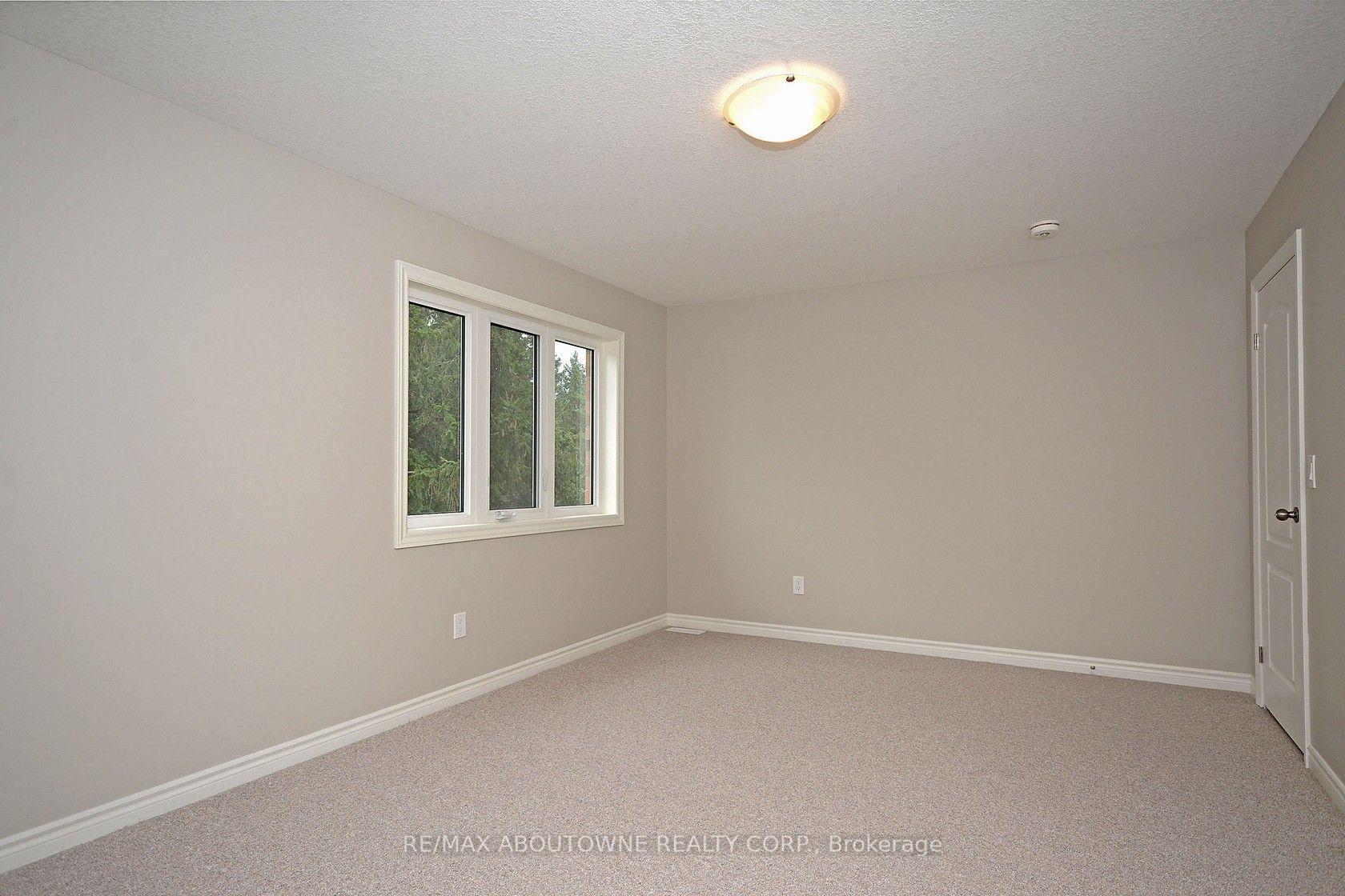 Photo 32 of 22 Ryan Street, Centre Wellington, Fergus — HOMEH