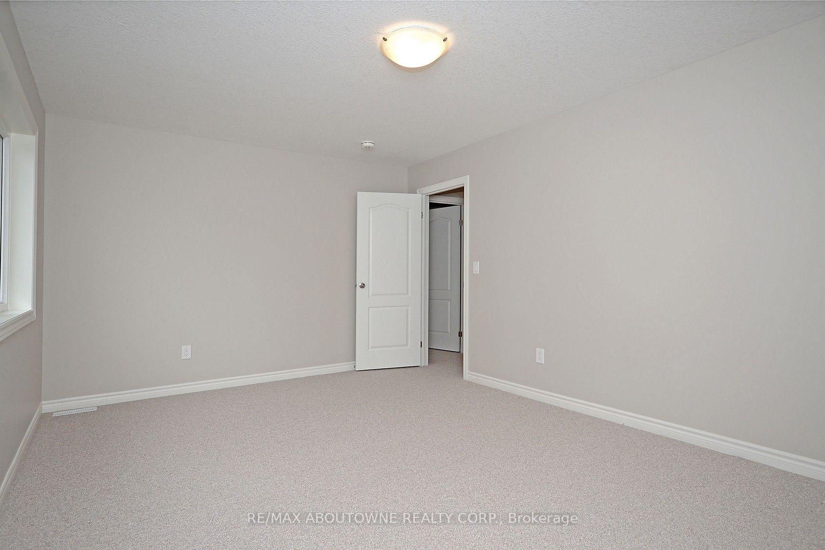 Photo 33 of 22 Ryan Street, Centre Wellington, Fergus — HOMEH