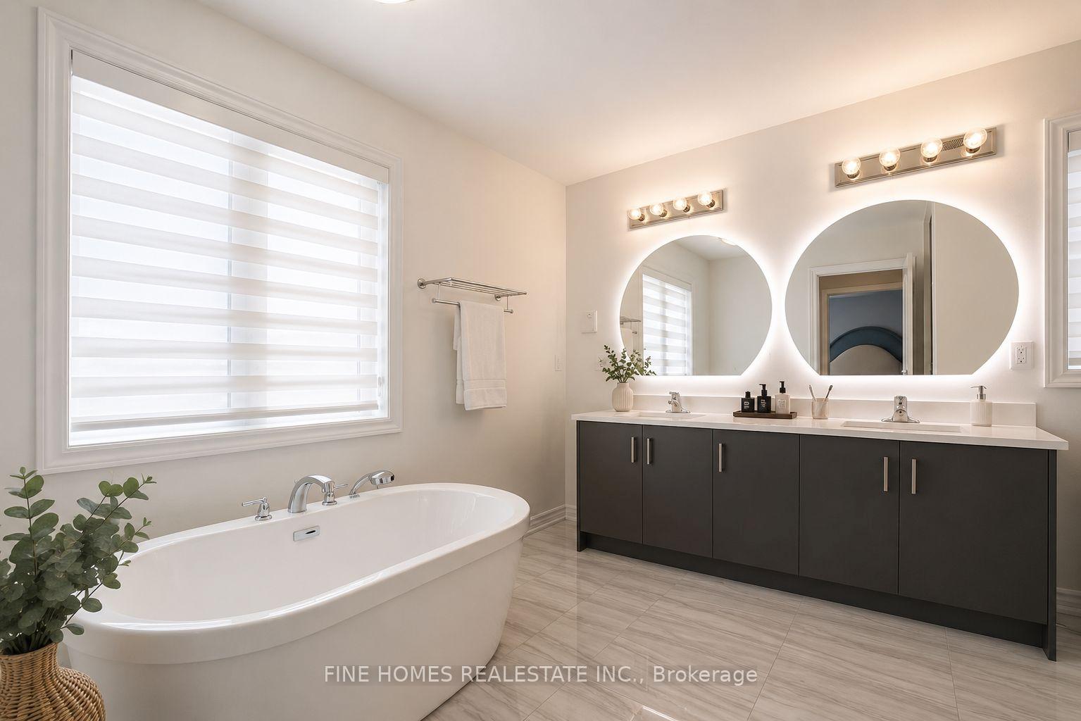 Photo 12 of 147 Bethpage Crescent, Newmarket, Woodland Hill — HOMEH
