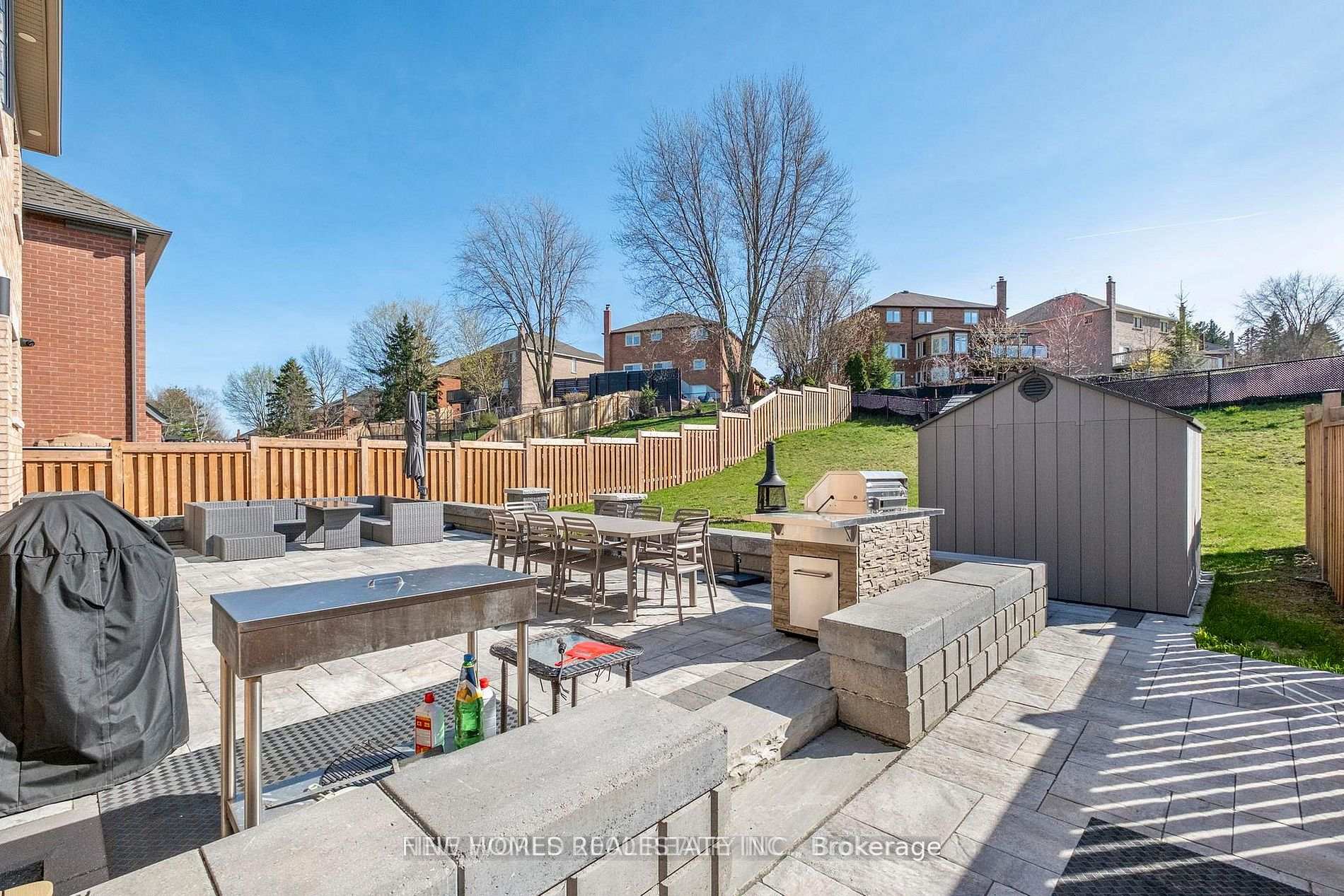 Photo 18 of 147 Bethpage Crescent, Newmarket, Woodland Hill — HOMEH