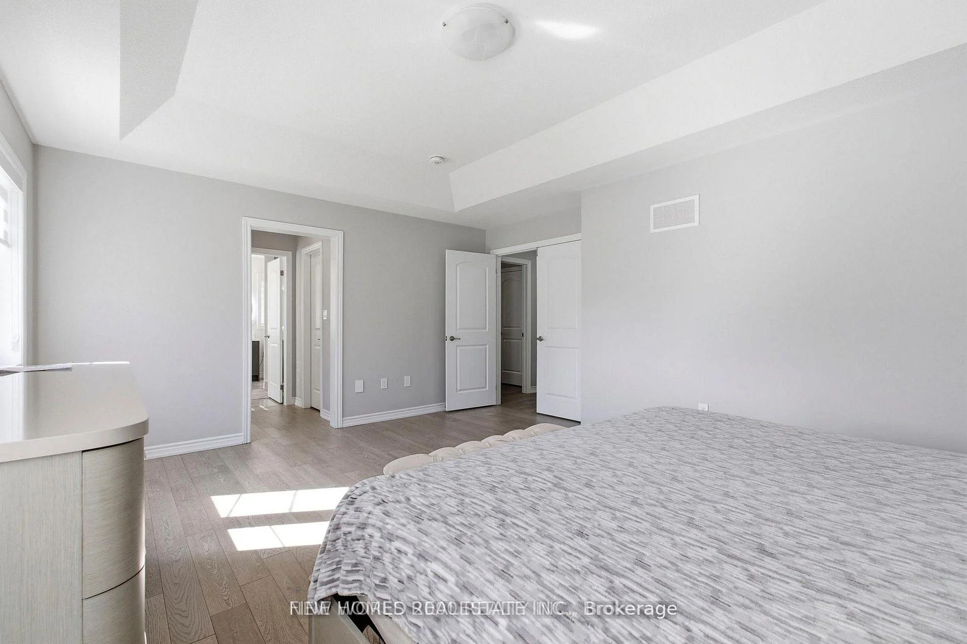 Photo 20 of 147 Bethpage Crescent, Newmarket, Woodland Hill — HOMEH