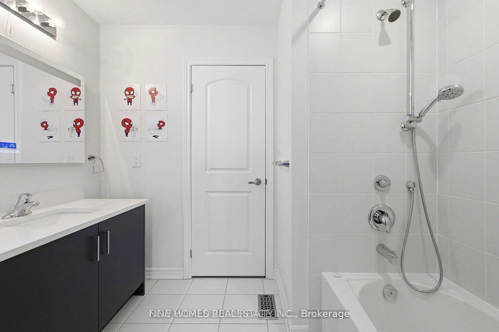 Photo 23 of 147 Bethpage Crescent, Newmarket, Woodland Hill — HOMEH