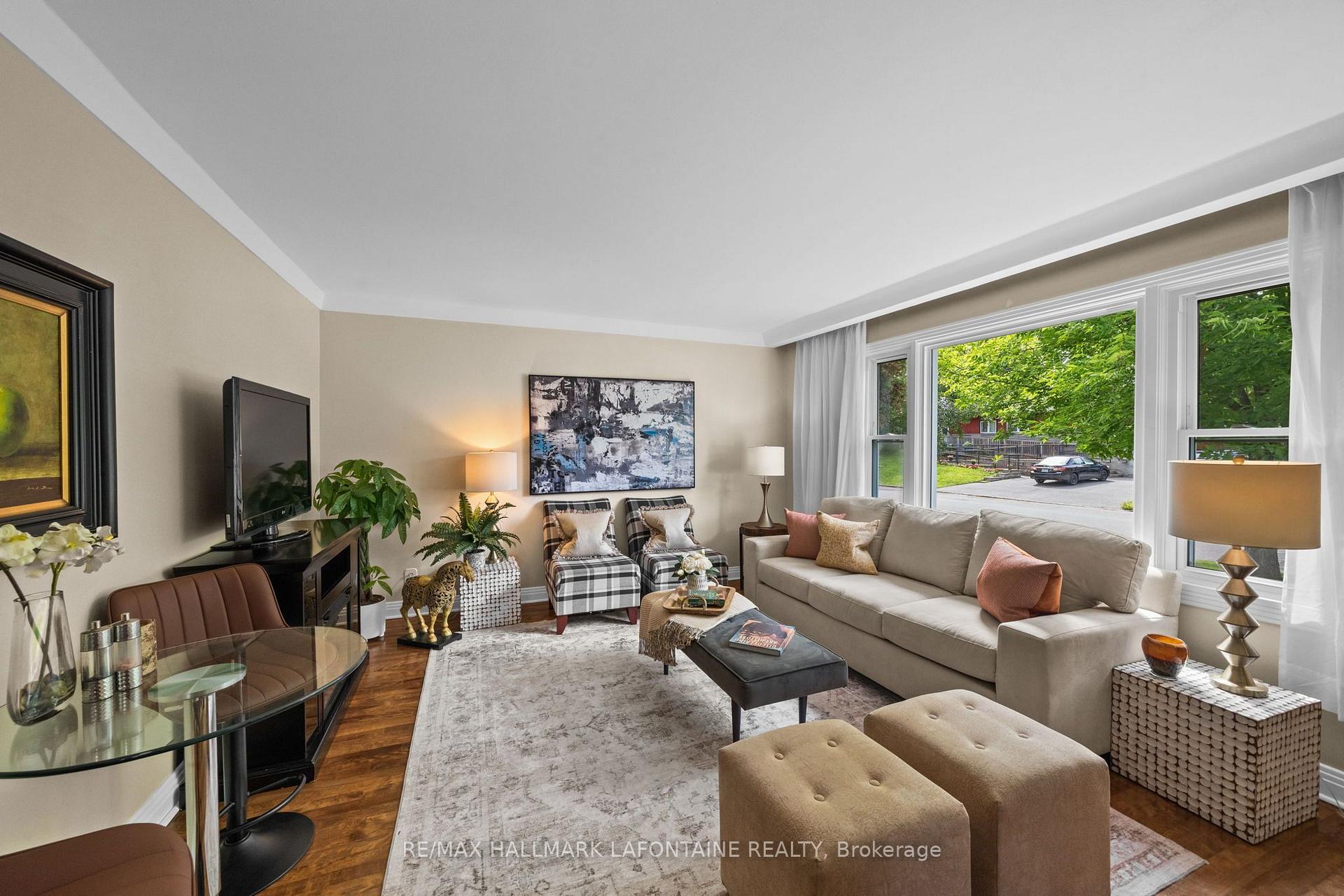 Photo 11 of 965 Beaudry Street, Ottawa, Overbrook/Castle Heights — HOMEH