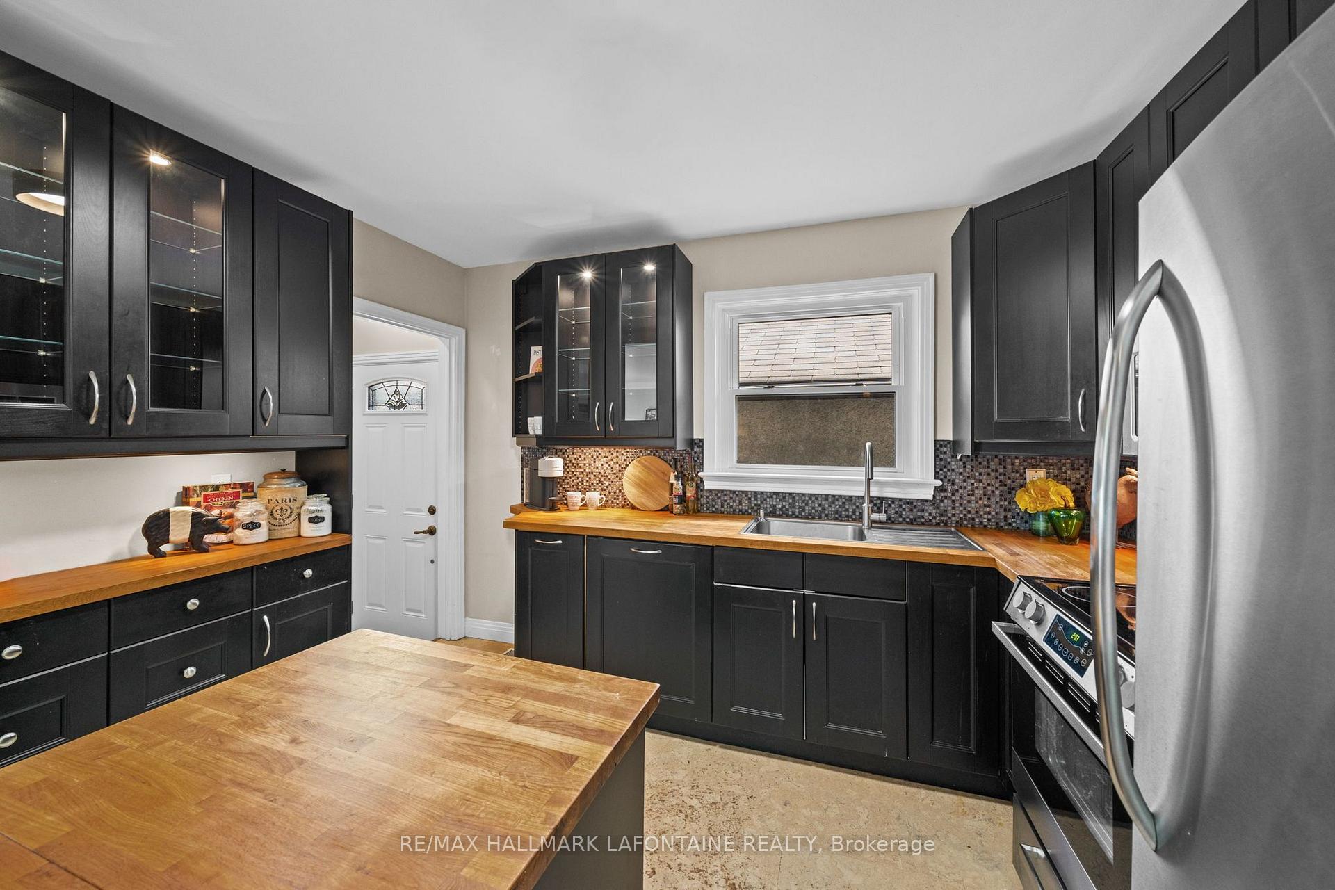Photo 18 of 965 Beaudry Street, Ottawa, Overbrook/Castle Heights — HOMEH