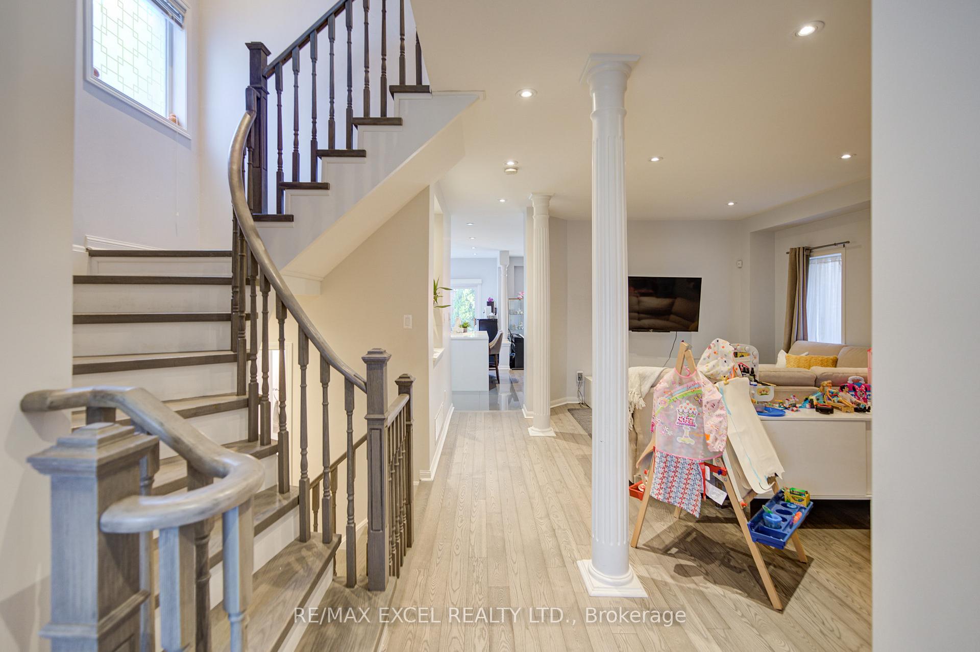 Photo 5 of 6 Sapphire Drive, Richmond Hill, Rouge Woods — HOMEH
