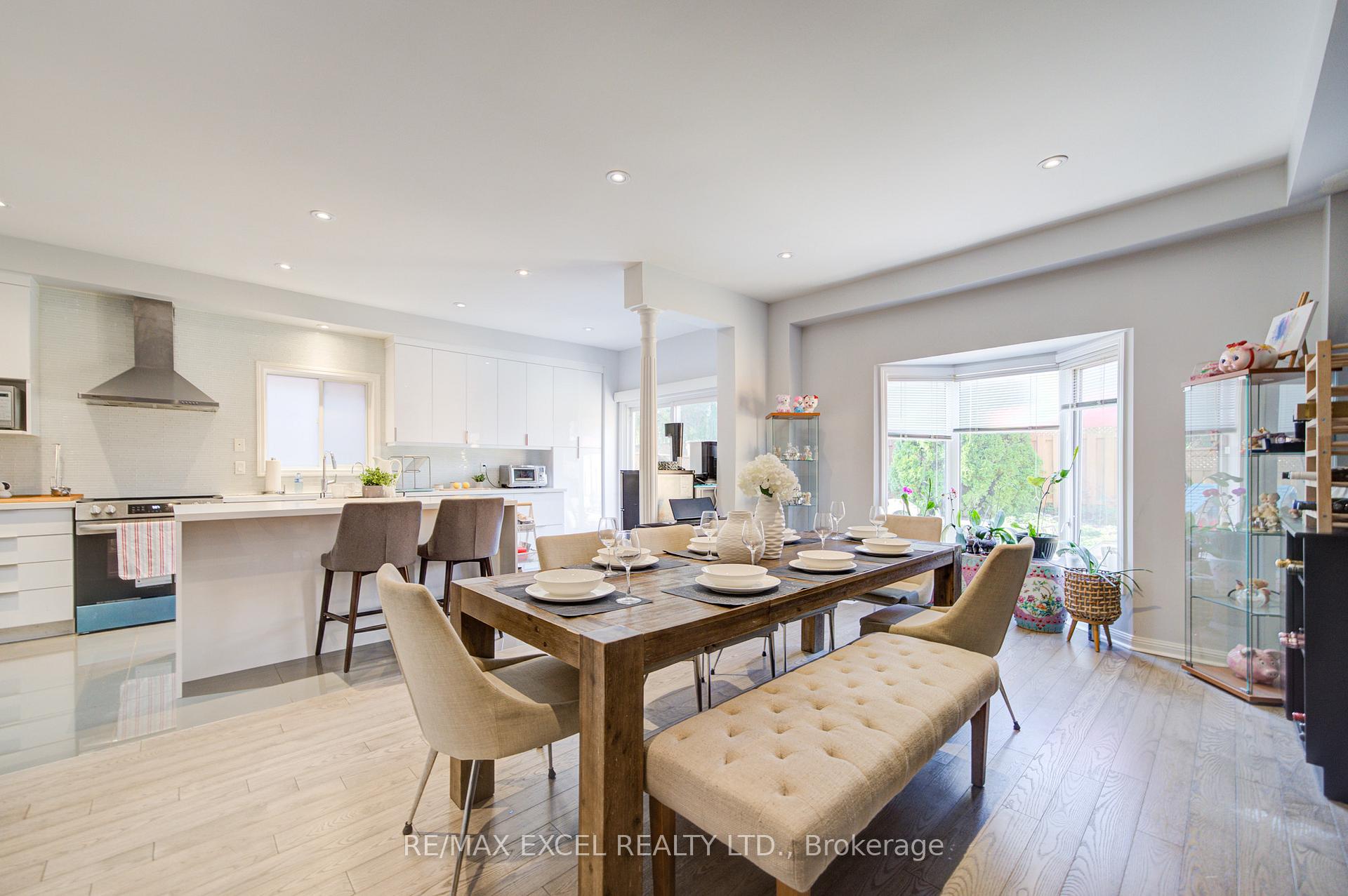Photo 17 of 6 Sapphire Drive, Richmond Hill, Rouge Woods — HOMEH