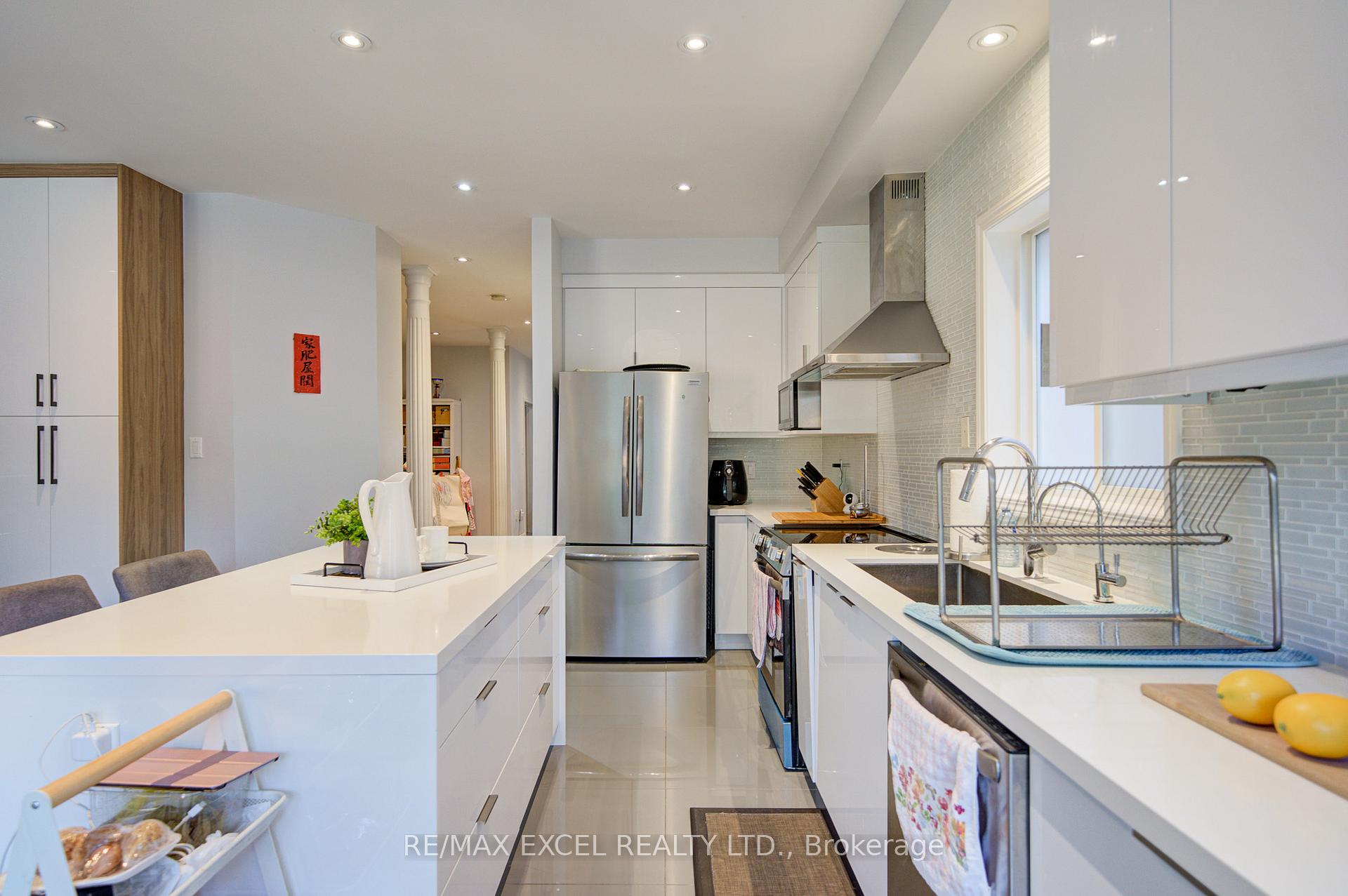 Photo 20 of 6 Sapphire Drive, Richmond Hill, Rouge Woods — HOMEH