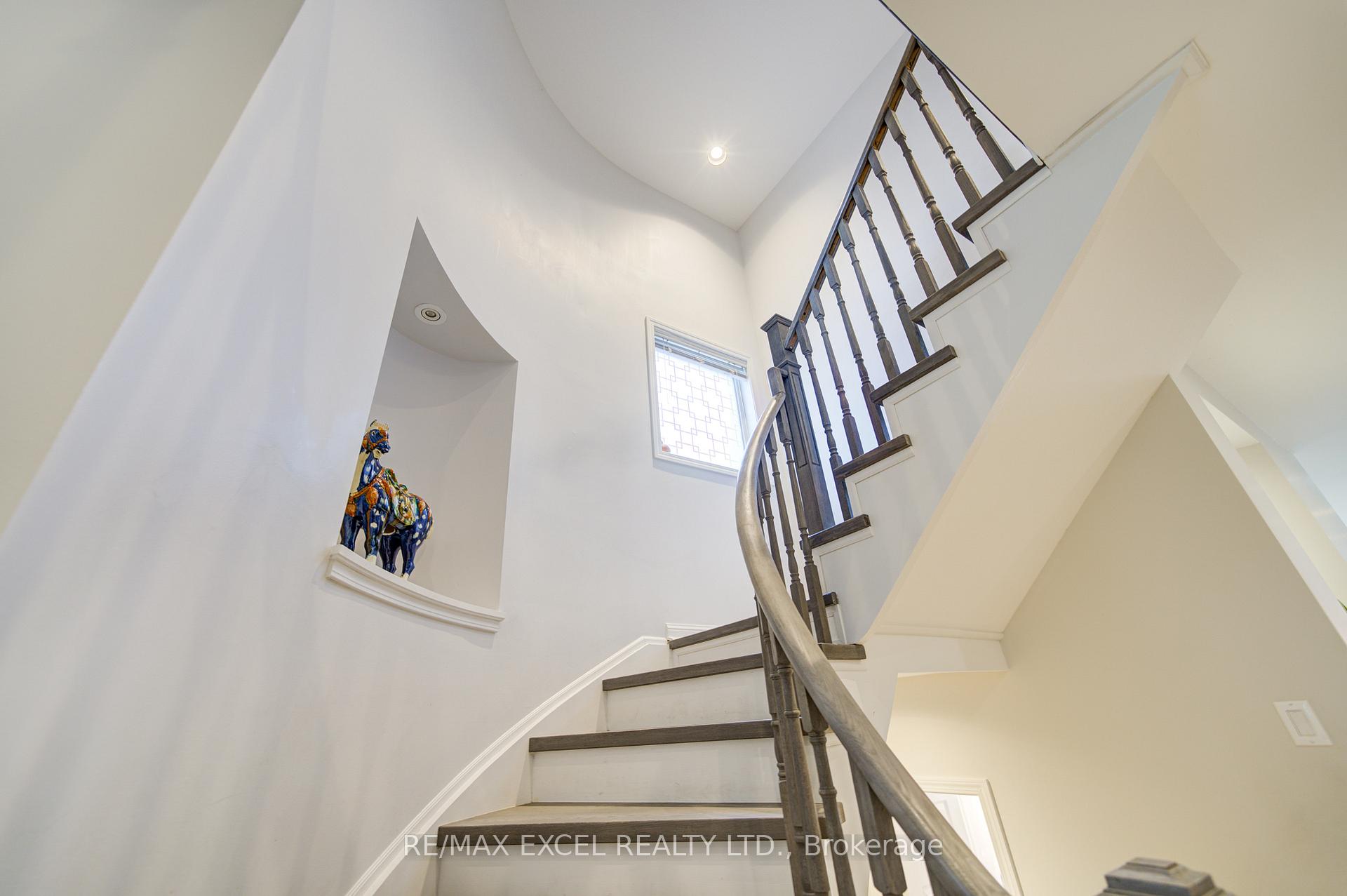 Photo 23 of 6 Sapphire Drive, Richmond Hill, Rouge Woods — HOMEH