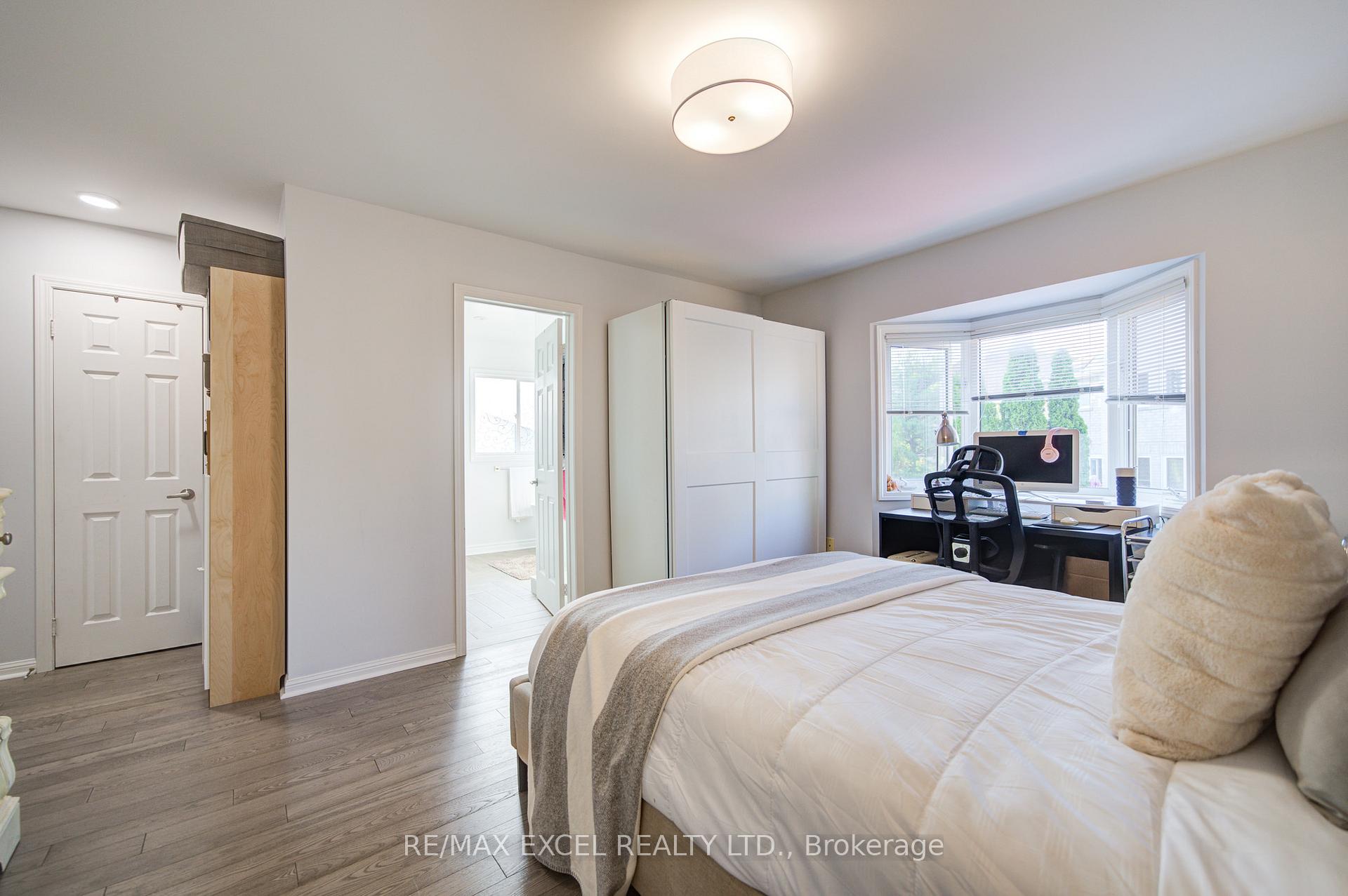 Photo 37 of 6 Sapphire Drive, Richmond Hill, Rouge Woods — HOMEH