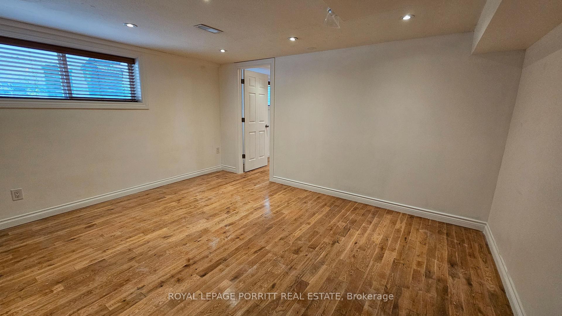 Photo 4 of Unit B, 273 Delta Street, Etobicoke, Alderwood — HOMEH