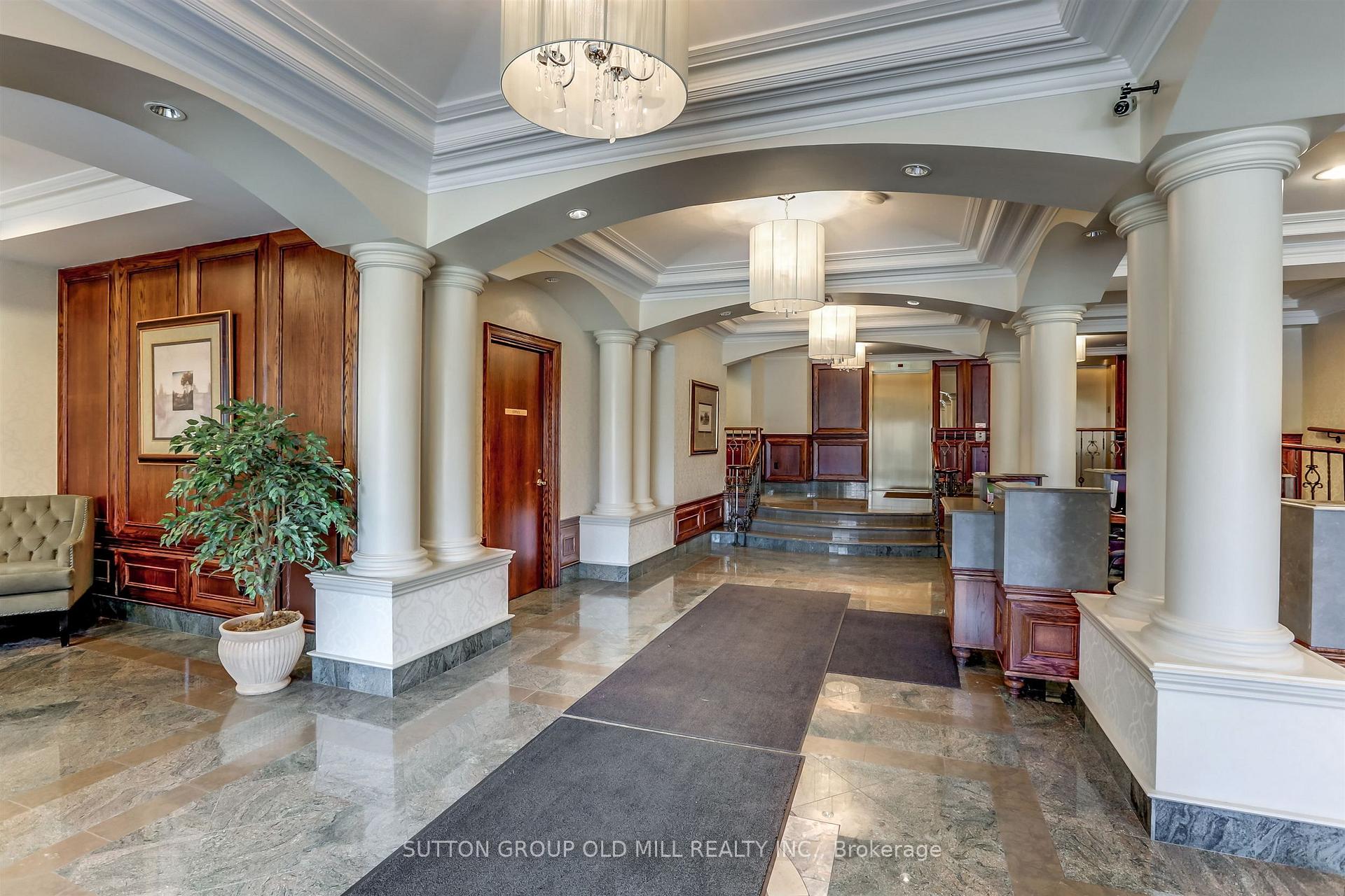 Photo 4 of Unit 203, 12 Old Mill Trail, Etobicoke, Kingsway South — HOMEH