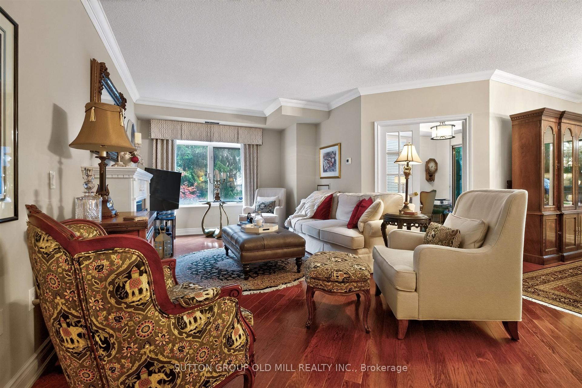 Photo 8 of Unit 203, 12 Old Mill Trail, Etobicoke, Kingsway South — HOMEH