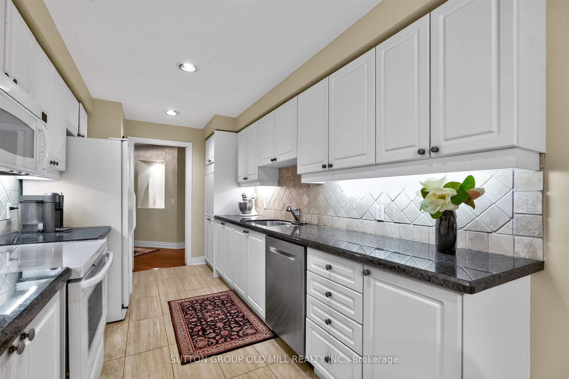 Photo 12 of Unit 203, 12 Old Mill Trail, Etobicoke, Kingsway South — HOMEH