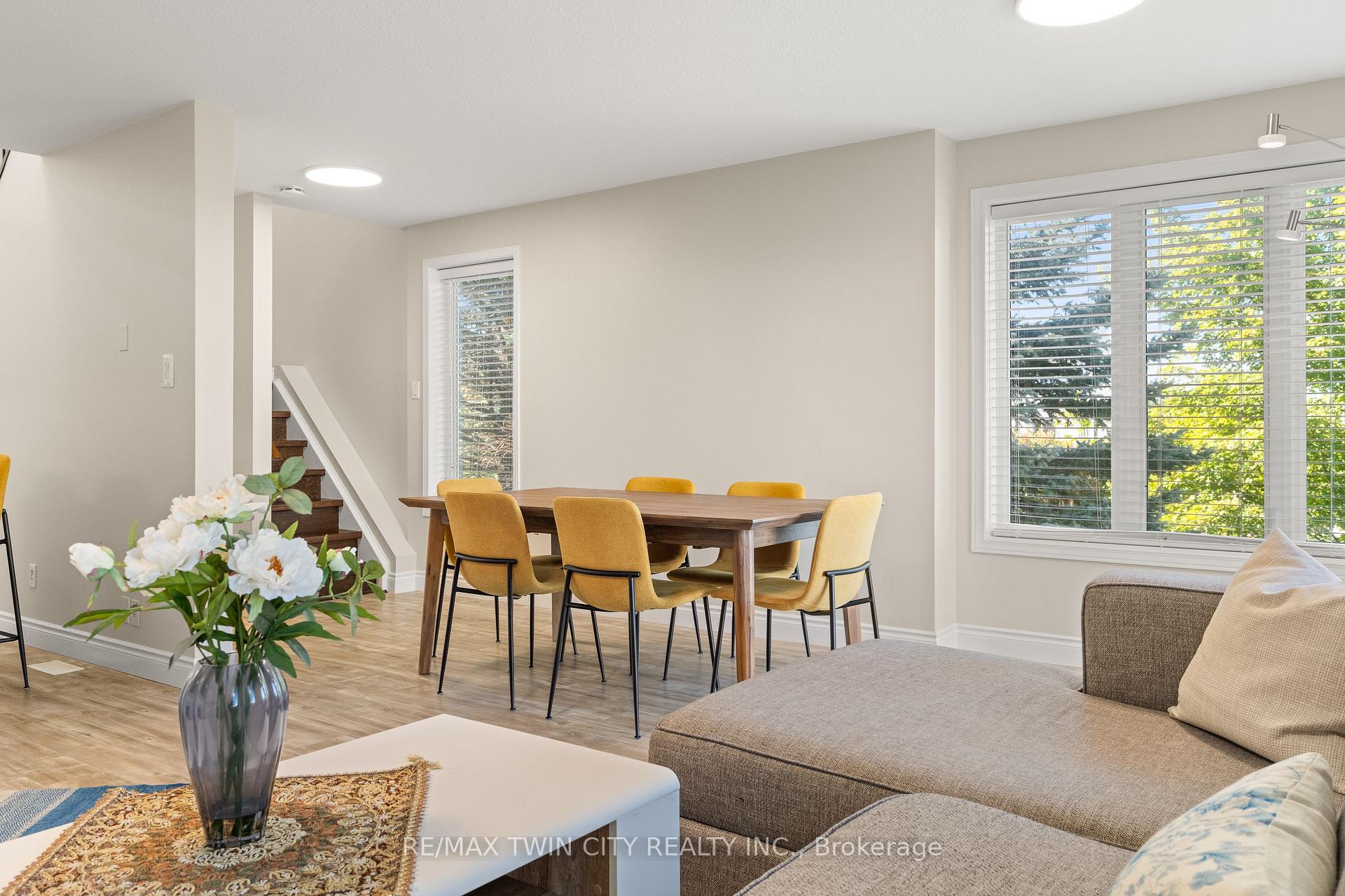 Photo 12 of Unit 65, 42 Green Valley Drive, Kitchener, Pioneer Park — HOMEH