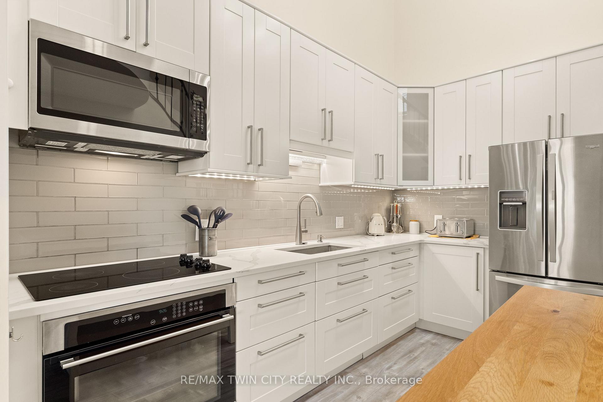 Photo 16 of Unit 65, 42 Green Valley Drive, Kitchener, Pioneer Park — HOMEH