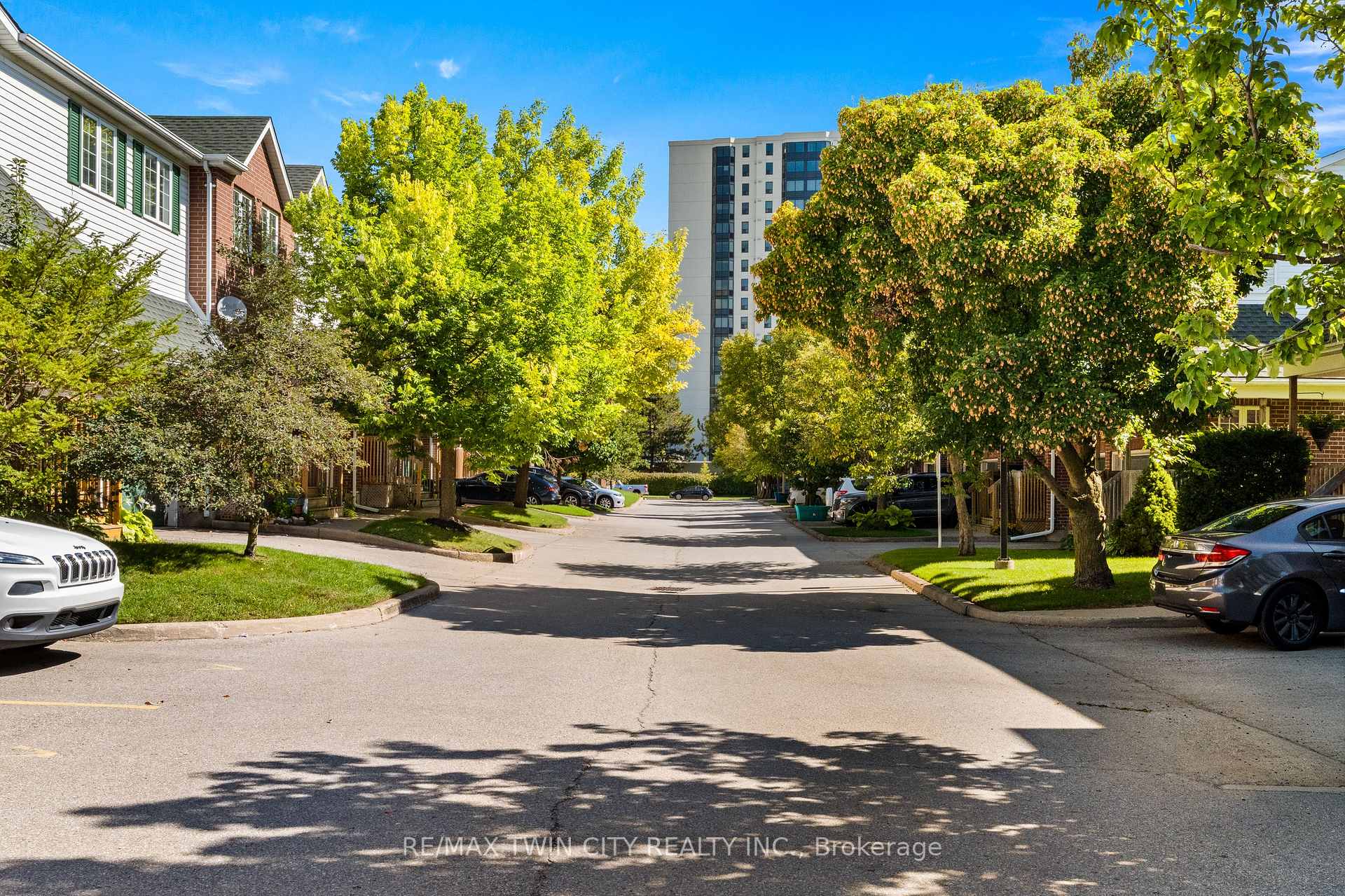 Photo 35 of Unit 65, 42 Green Valley Drive, Kitchener, Pioneer Park — HOMEH