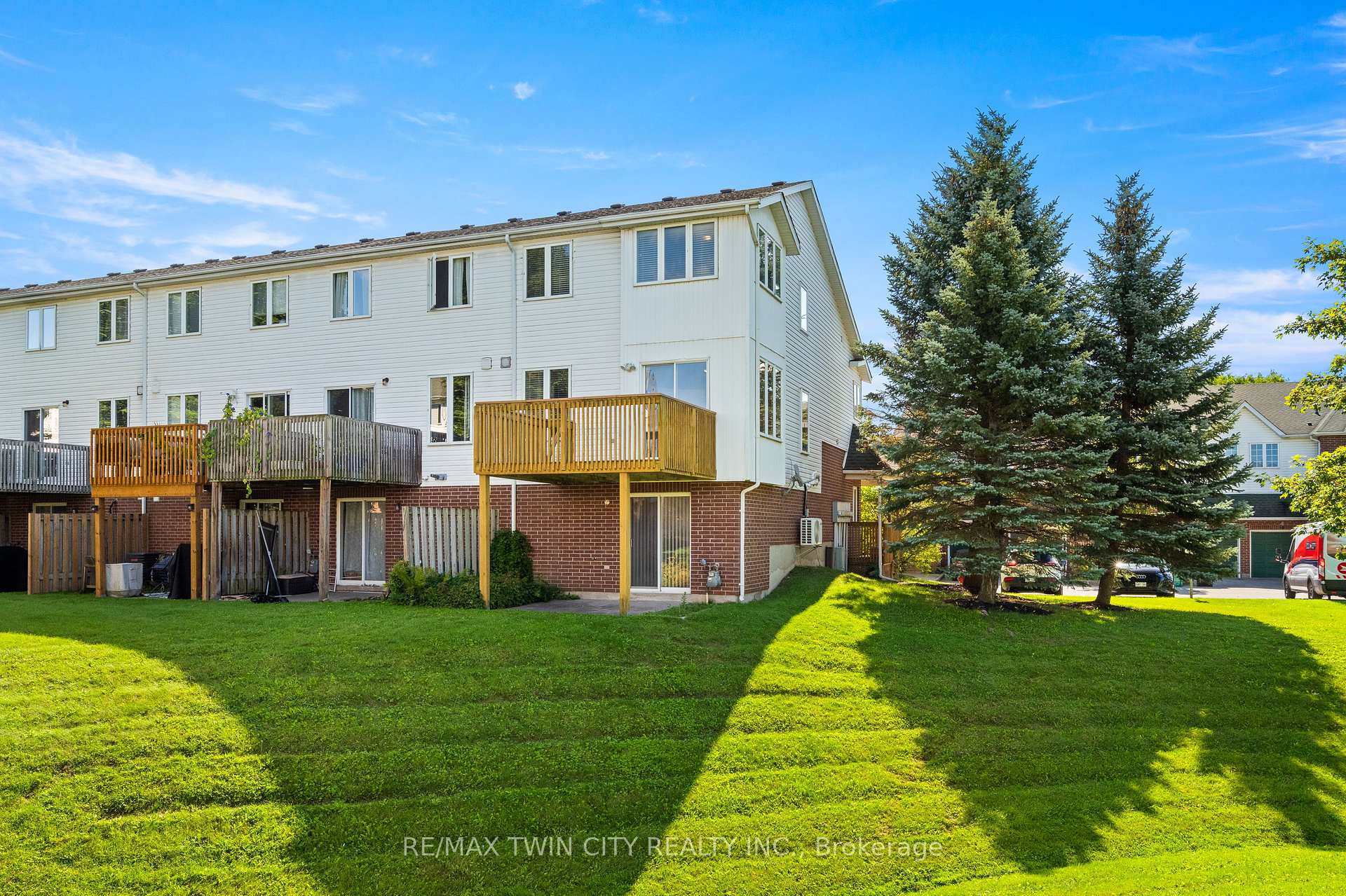 Photo 38 of Unit 65, 42 Green Valley Drive, Kitchener, Pioneer Park — HOMEH