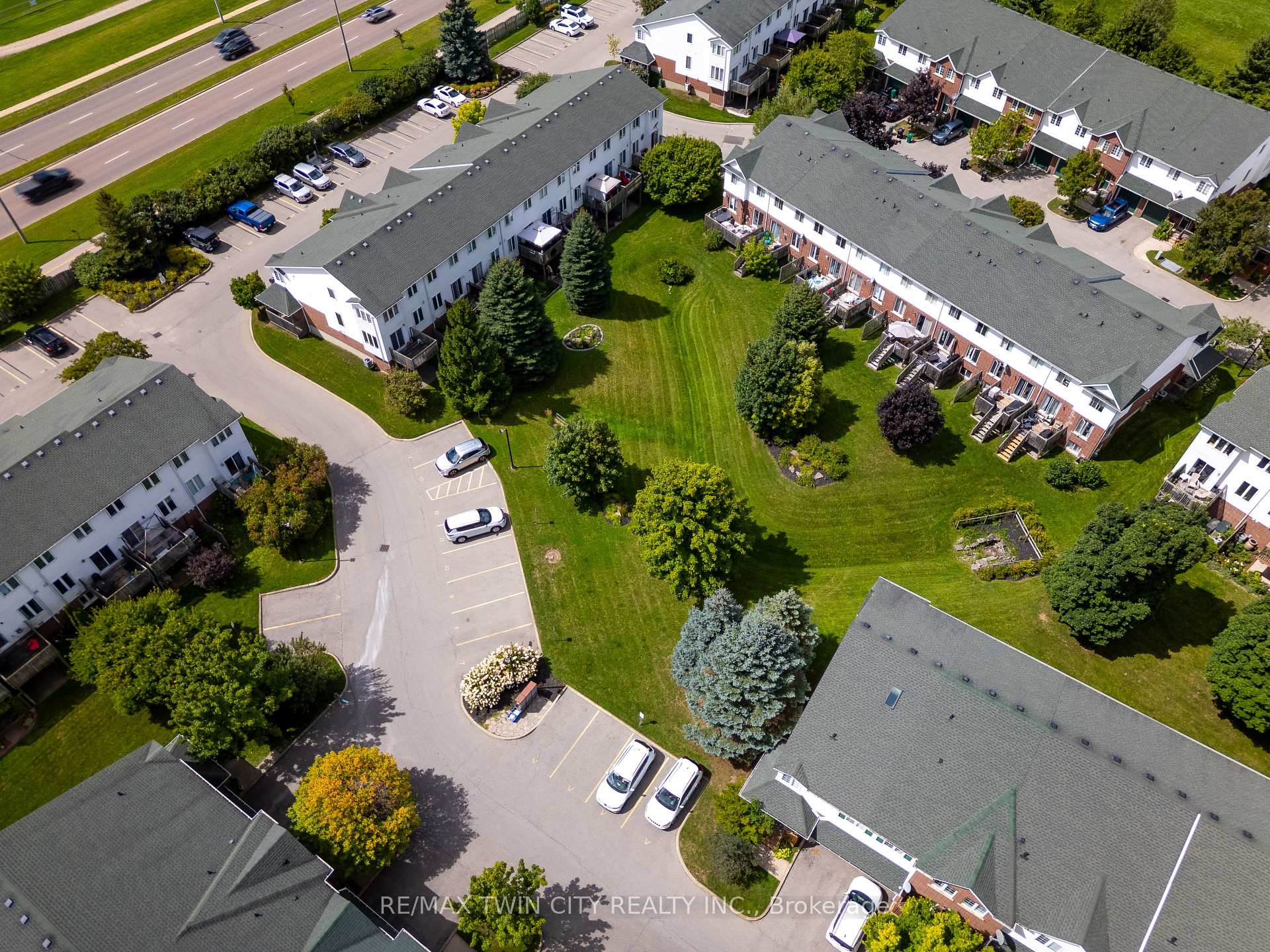 Photo 44 of Unit 65, 42 Green Valley Drive, Kitchener, Pioneer Park — HOMEH