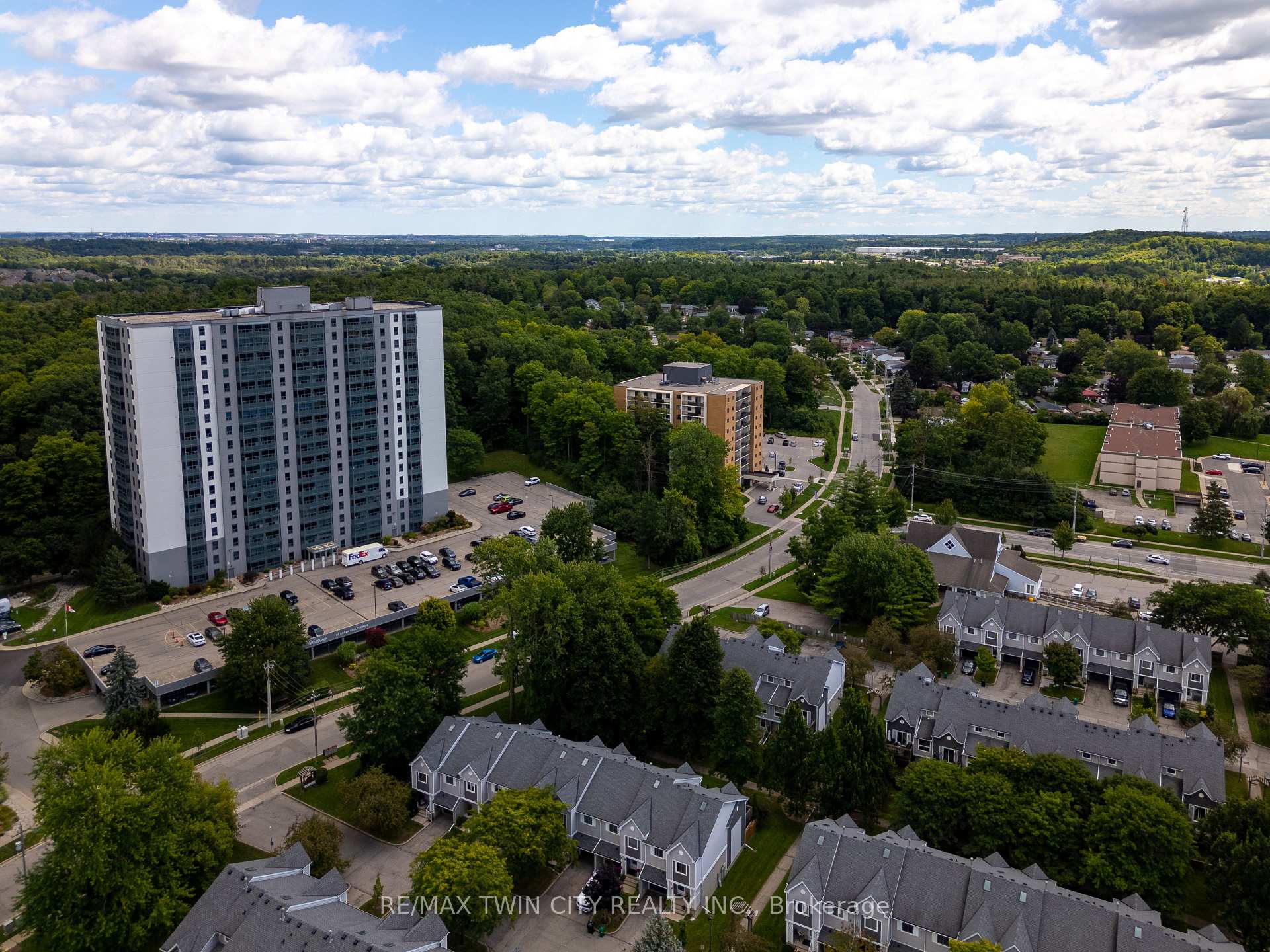 Photo 45 of Unit 65, 42 Green Valley Drive, Kitchener, Pioneer Park — HOMEH
