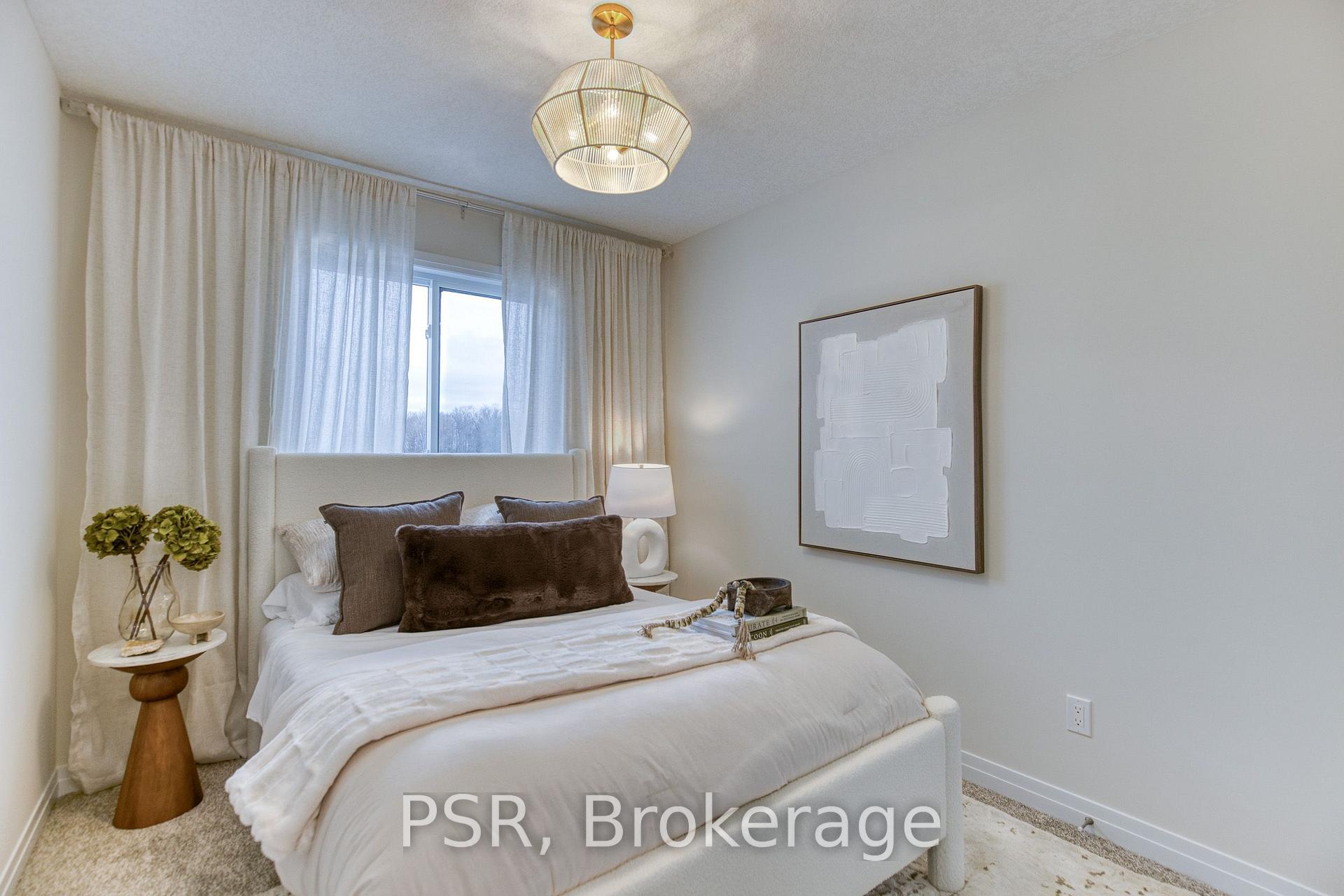 Photo 9 of 200 Rivergreen Crescent, Waterloo, Beechwood/University — HOMEH