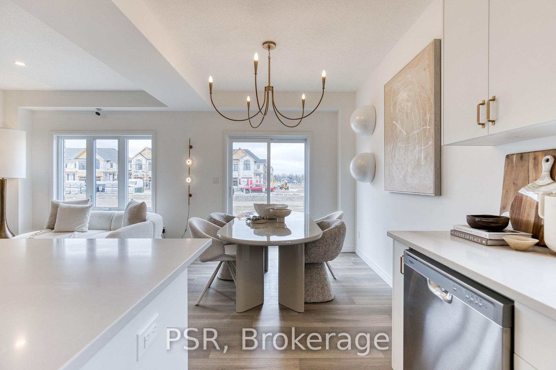 Photo 25 of 200 Rivergreen Crescent, Waterloo, Beechwood/University — HOMEH
