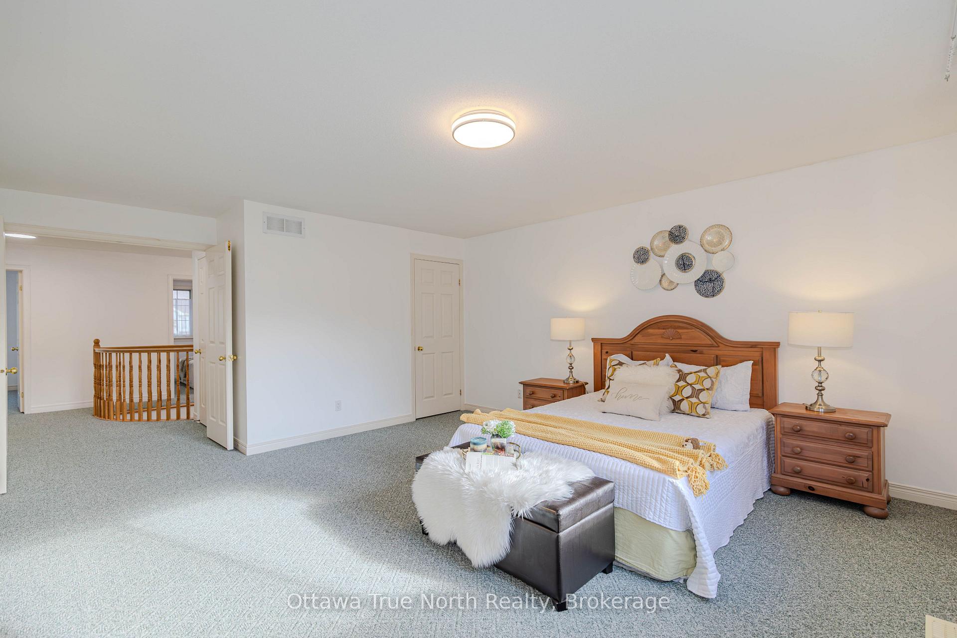 Photo 25 of 43 Evanshen Crescent, Ottawa, Kanata - Kanata Lakes/Heritage Hills — HOMEH
