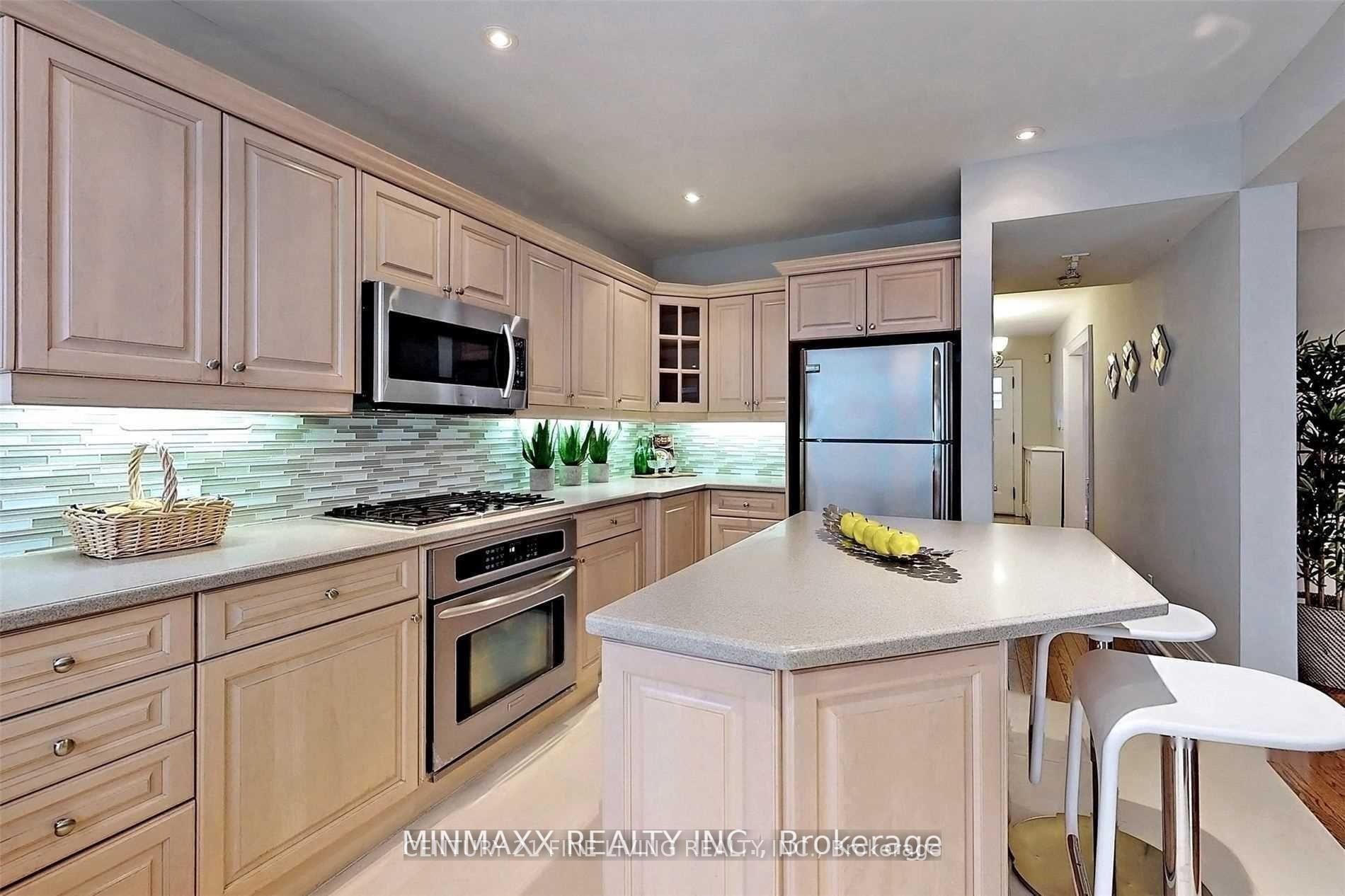 Photo 33 of 74 Dale Avenue, Toronto, Rosedale-Moore Park — HOMEH