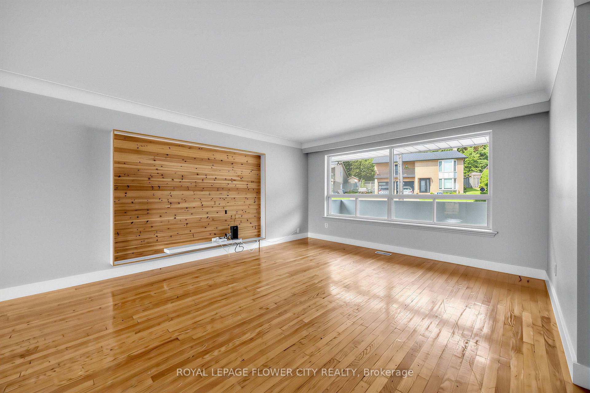 Photo 7 of 79 Kimberly Drive, Hamilton, Rosedale — HOMEH
