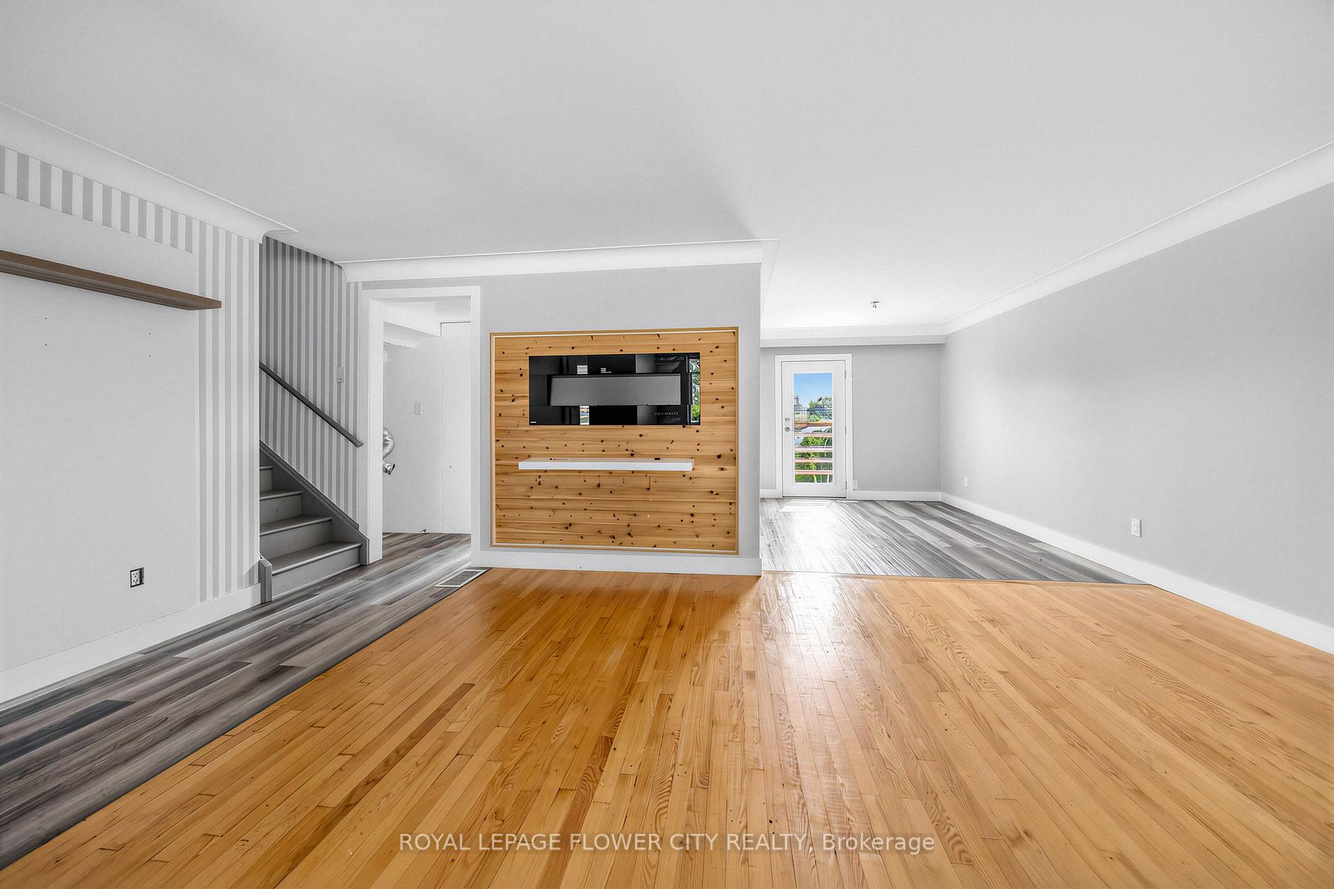 Photo 10 of 79 Kimberly Drive, Hamilton, Rosedale — HOMEH