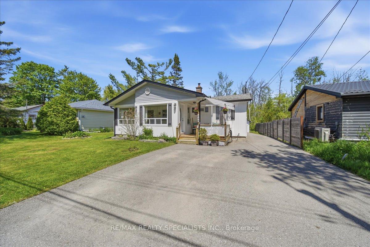 Photo 5 of 644 Rose Lane, Innisfil, Alcona — HOMEH
