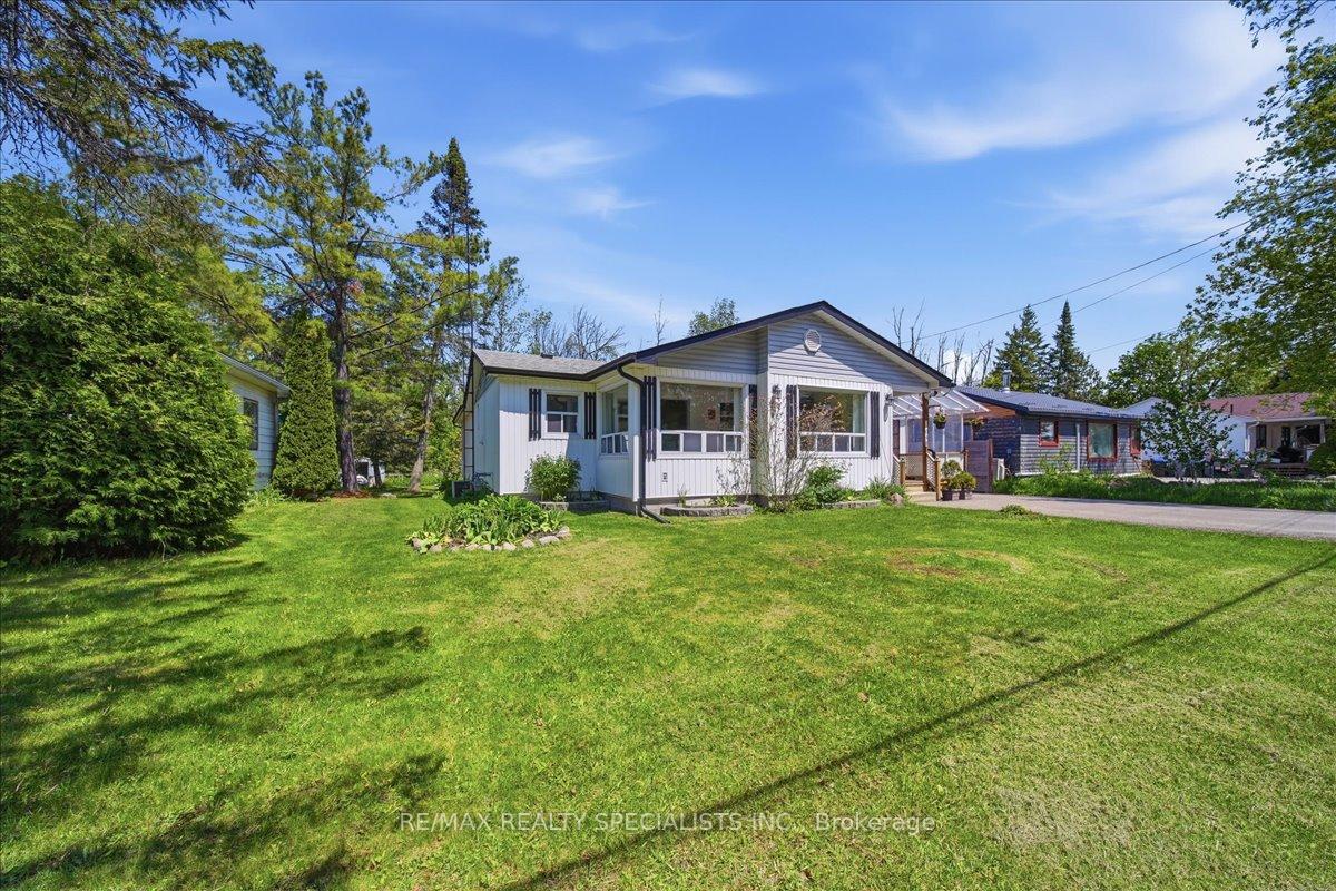 Photo 8 of 644 Rose Lane, Innisfil, Alcona — HOMEH