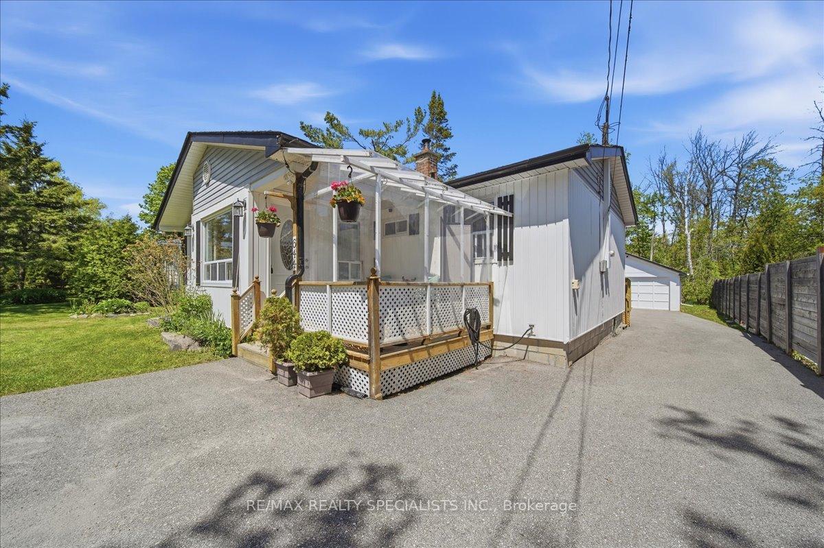 Photo 10 of 644 Rose Lane, Innisfil, Alcona — HOMEH